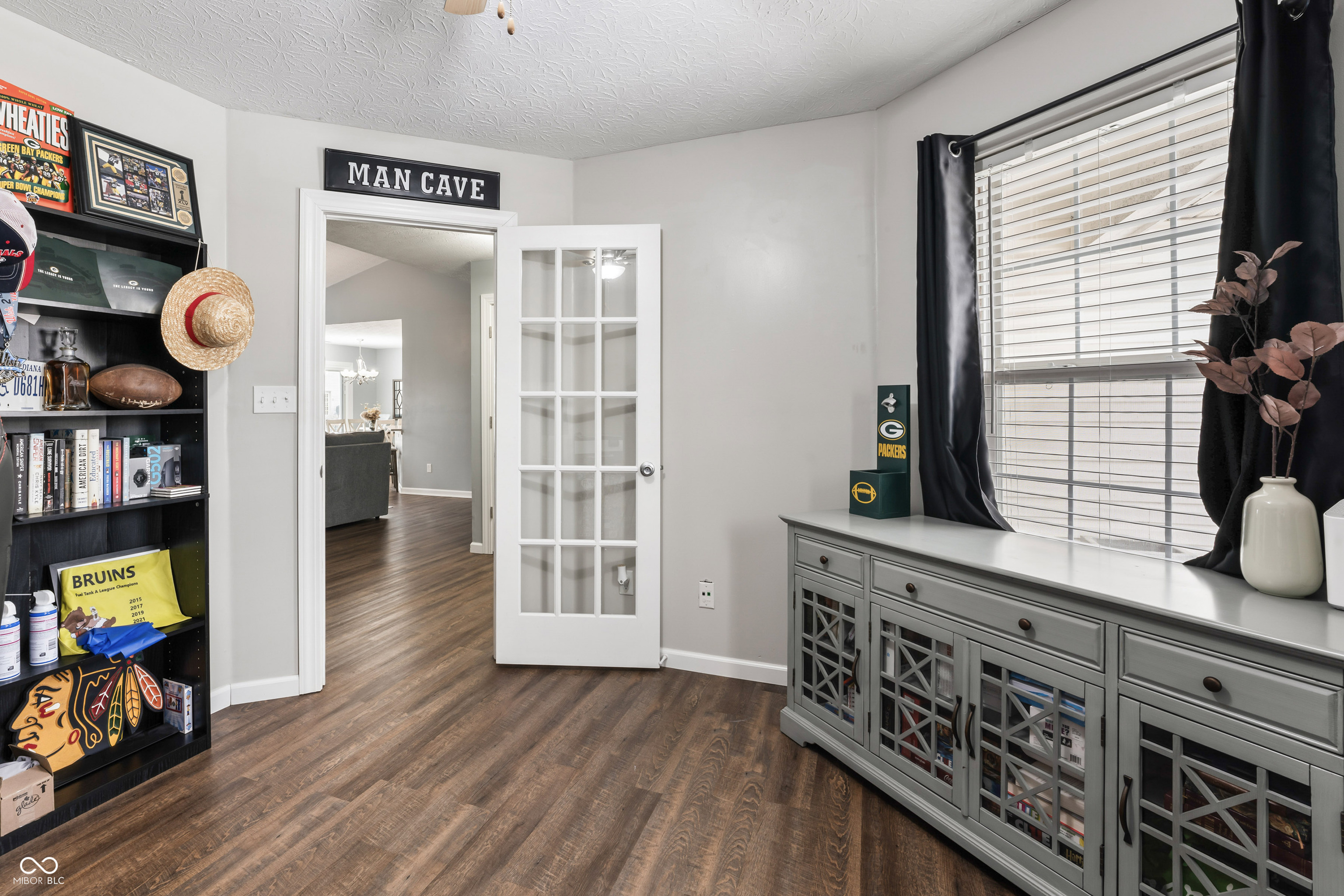 10099 Long Meadow Drive