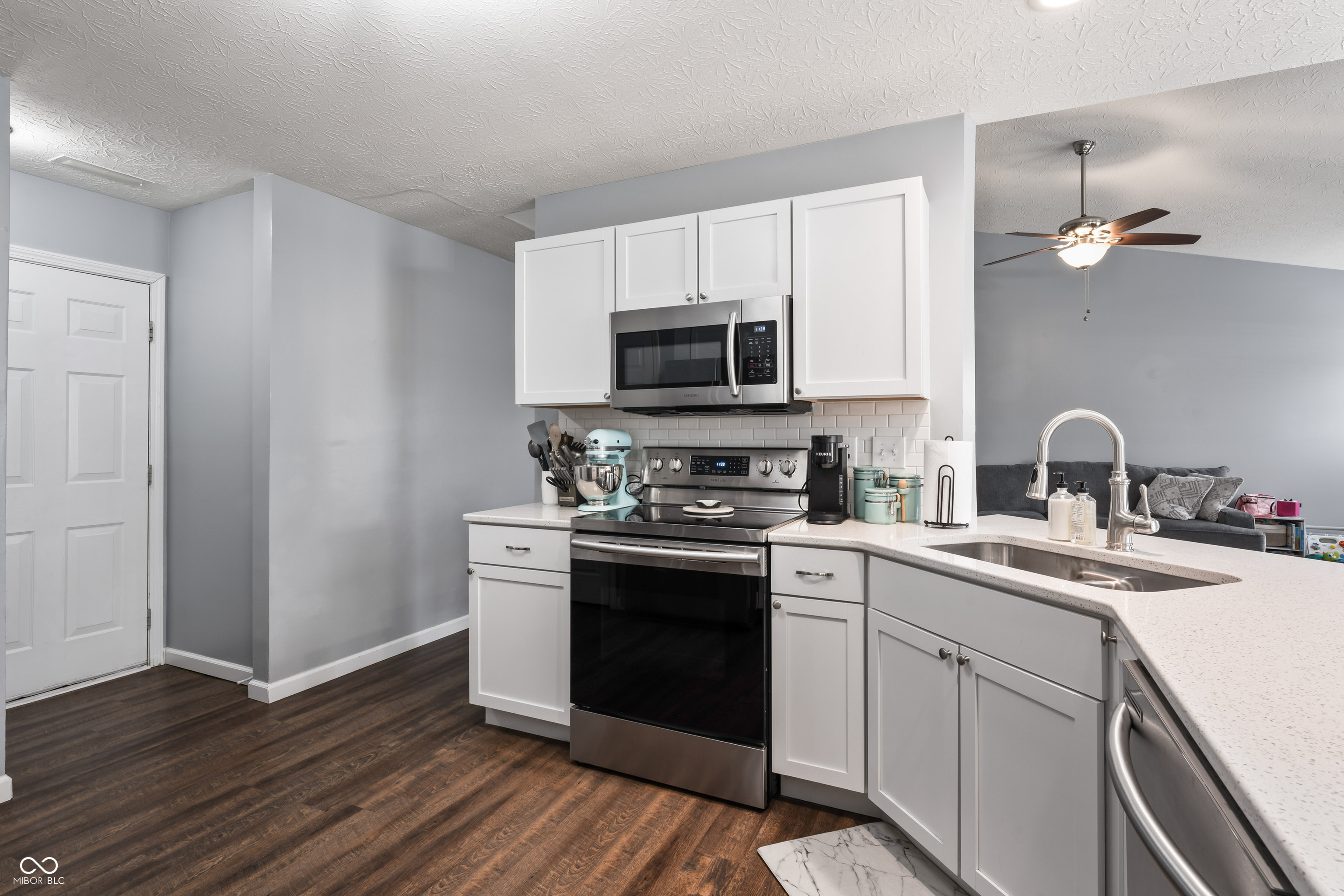 10099 Long Meadow Drive