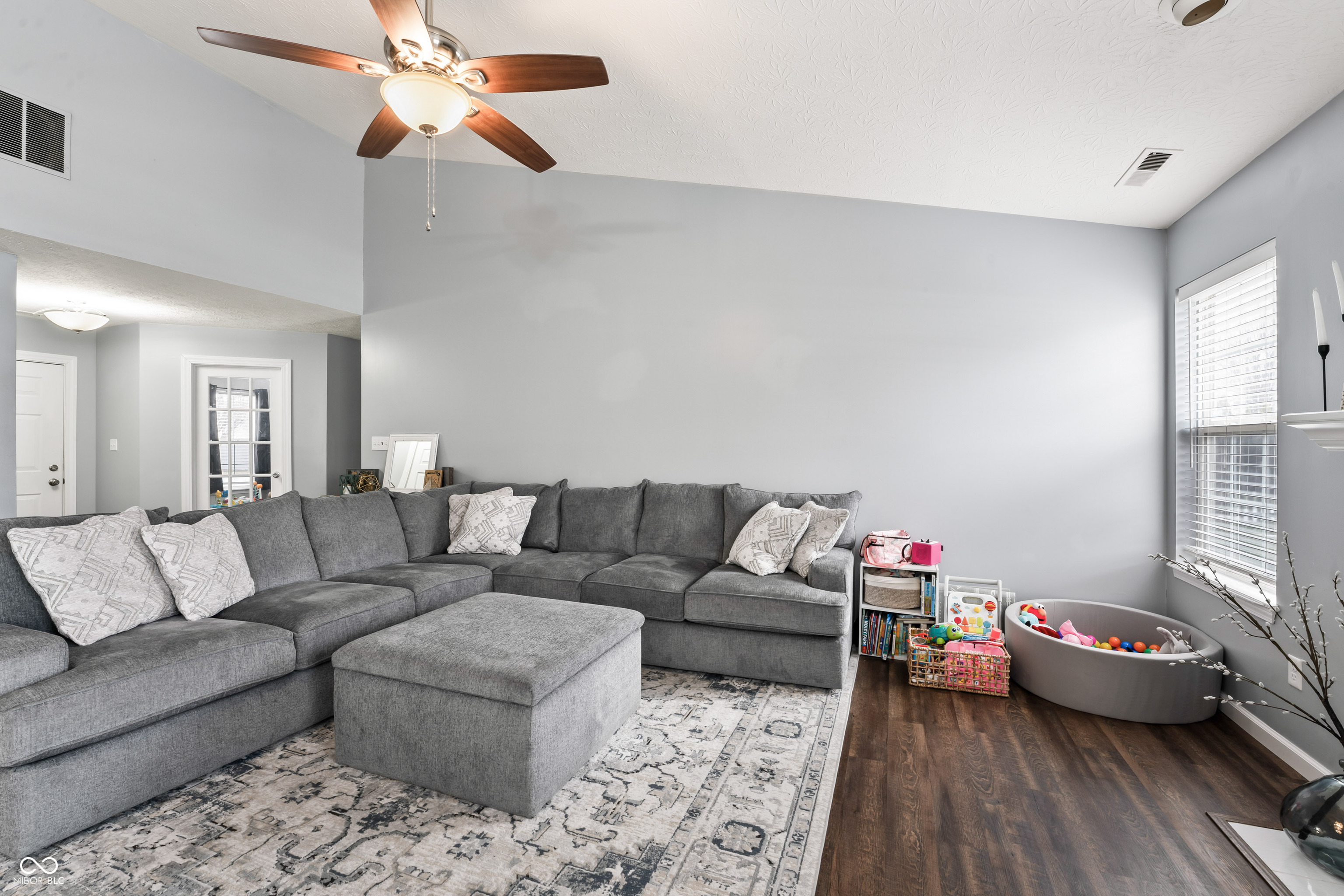 10099 Long Meadow Drive