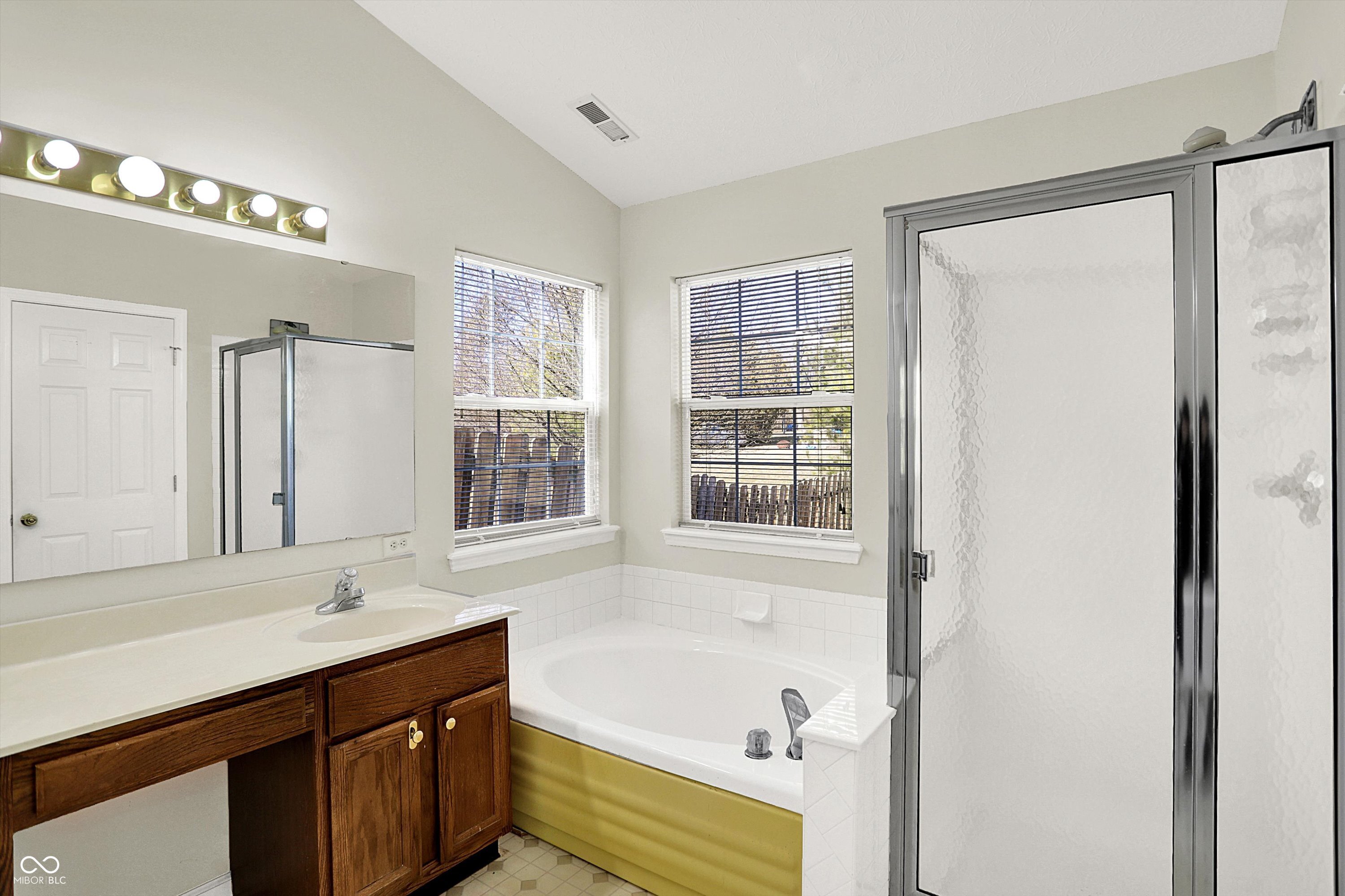 4722 Common View Circle