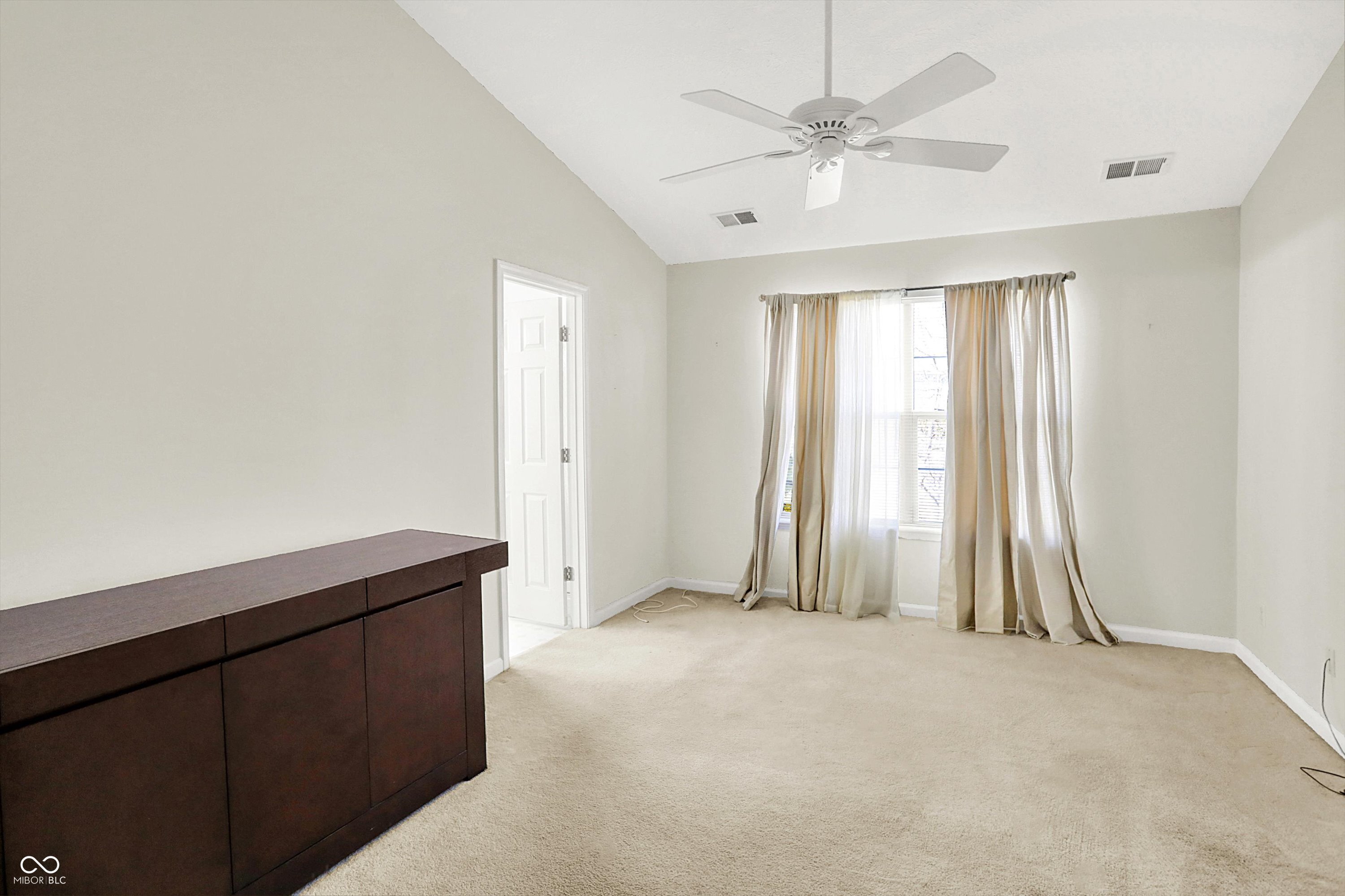4722 Common View Circle