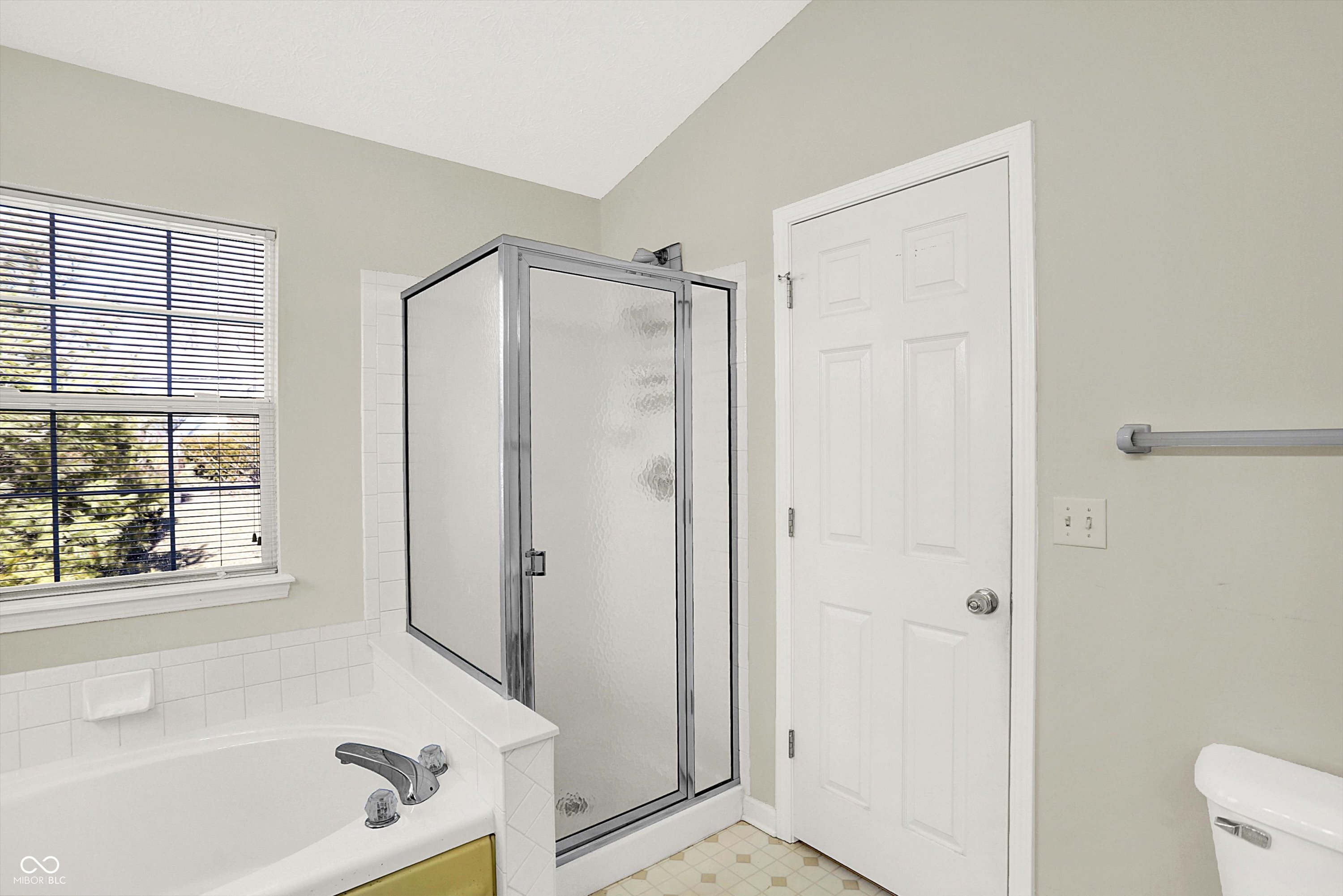 4722 Common View Circle