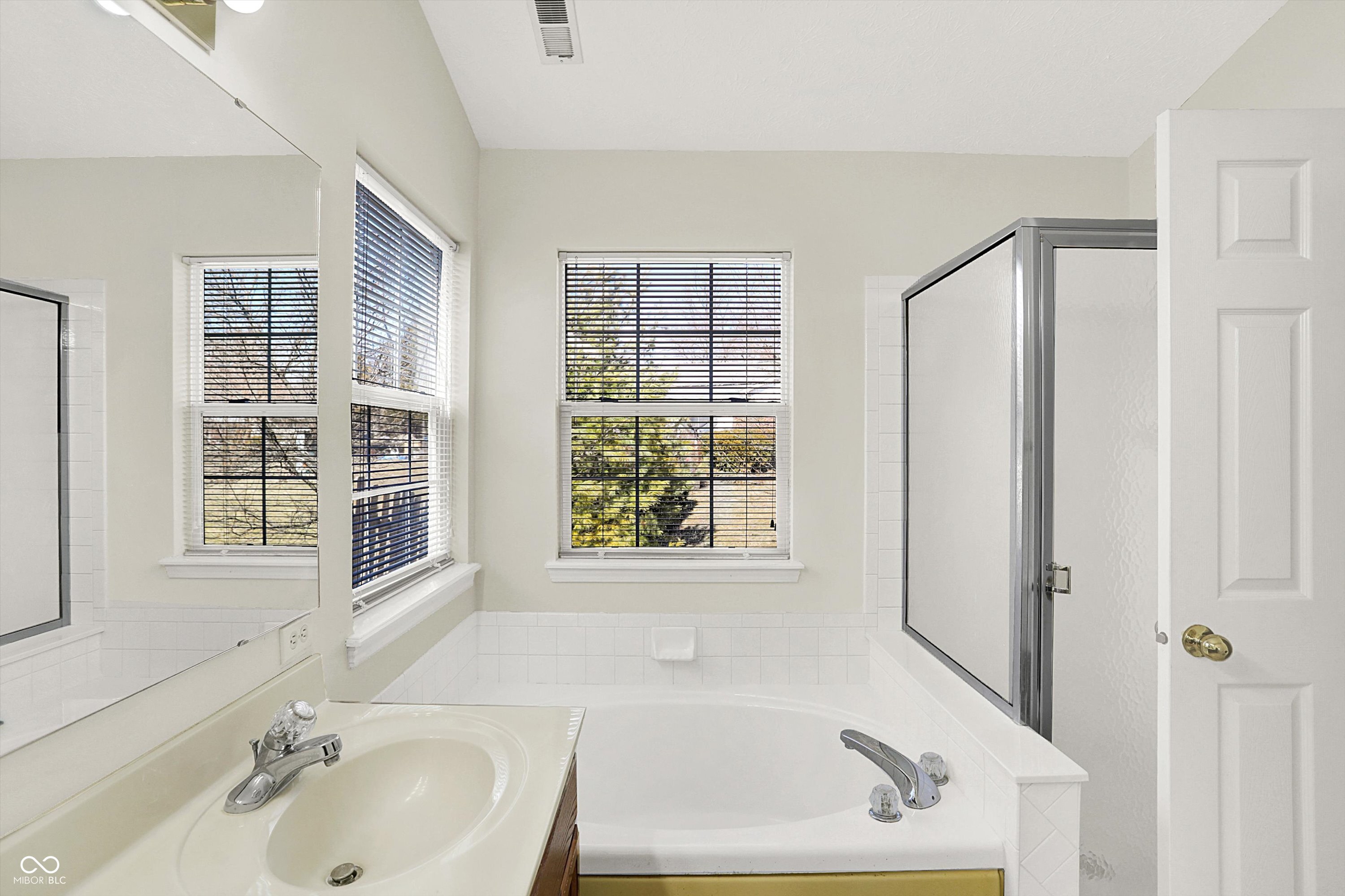 4722 Common View Circle