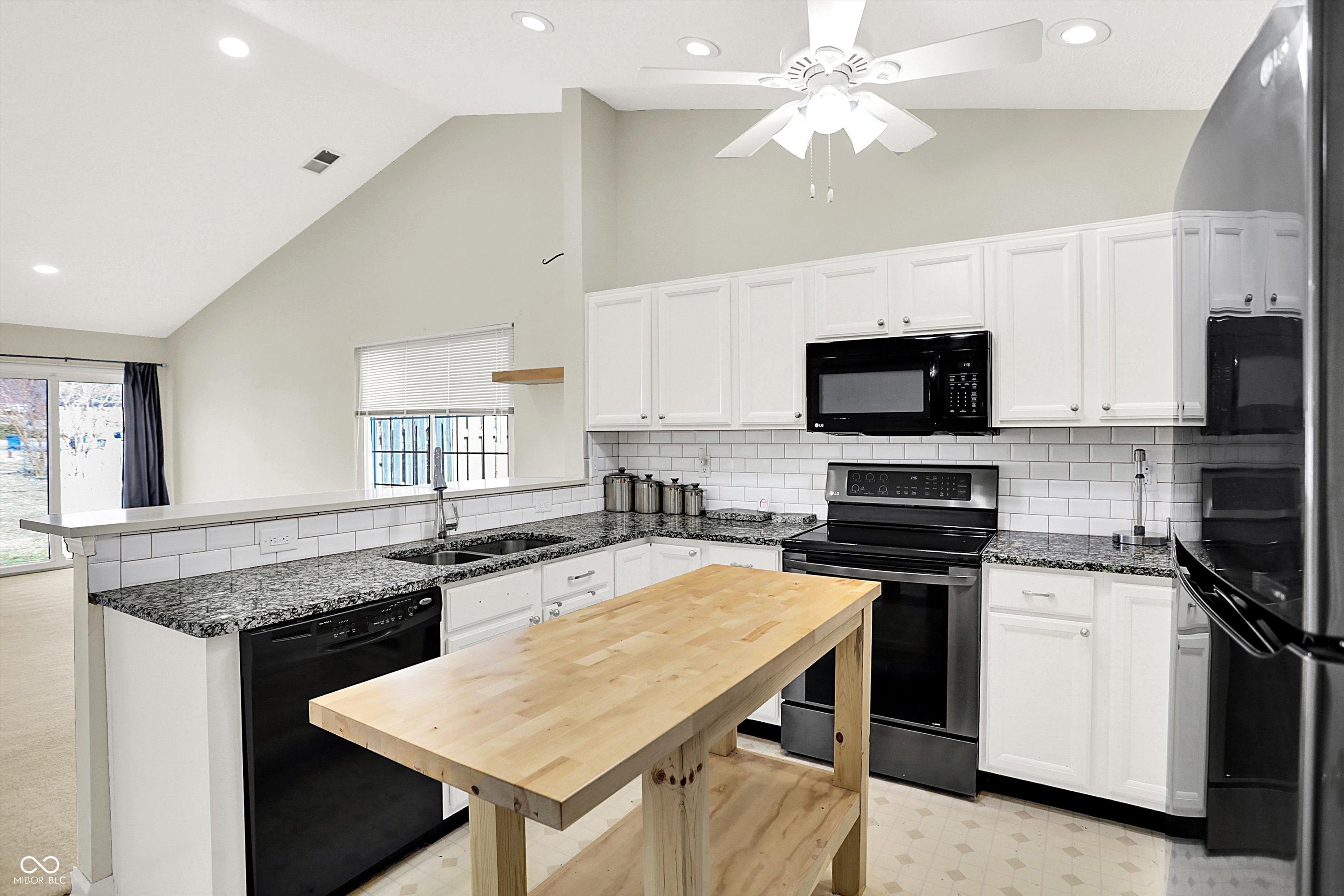 4722 Common View Circle