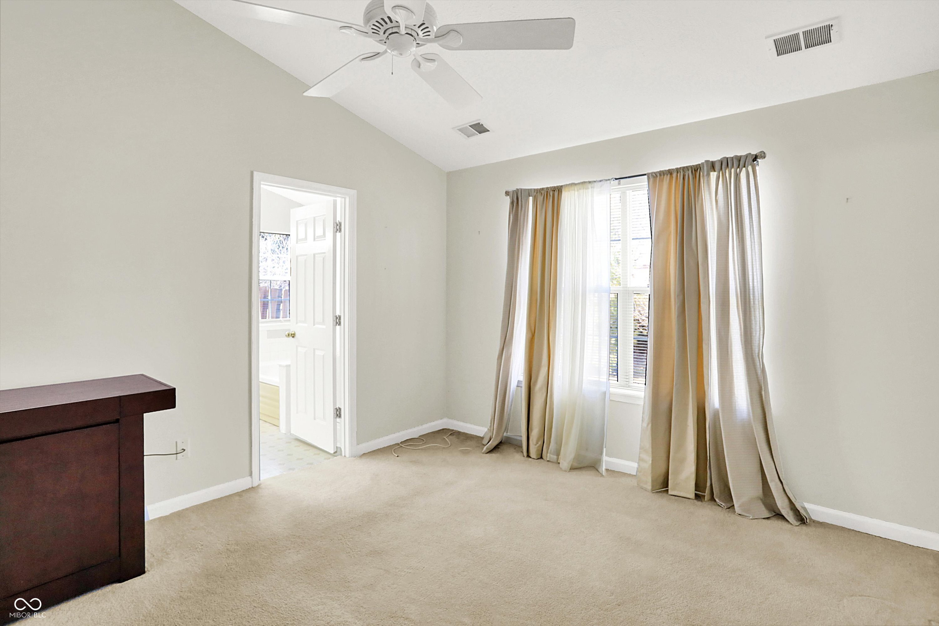4722 Common View Circle