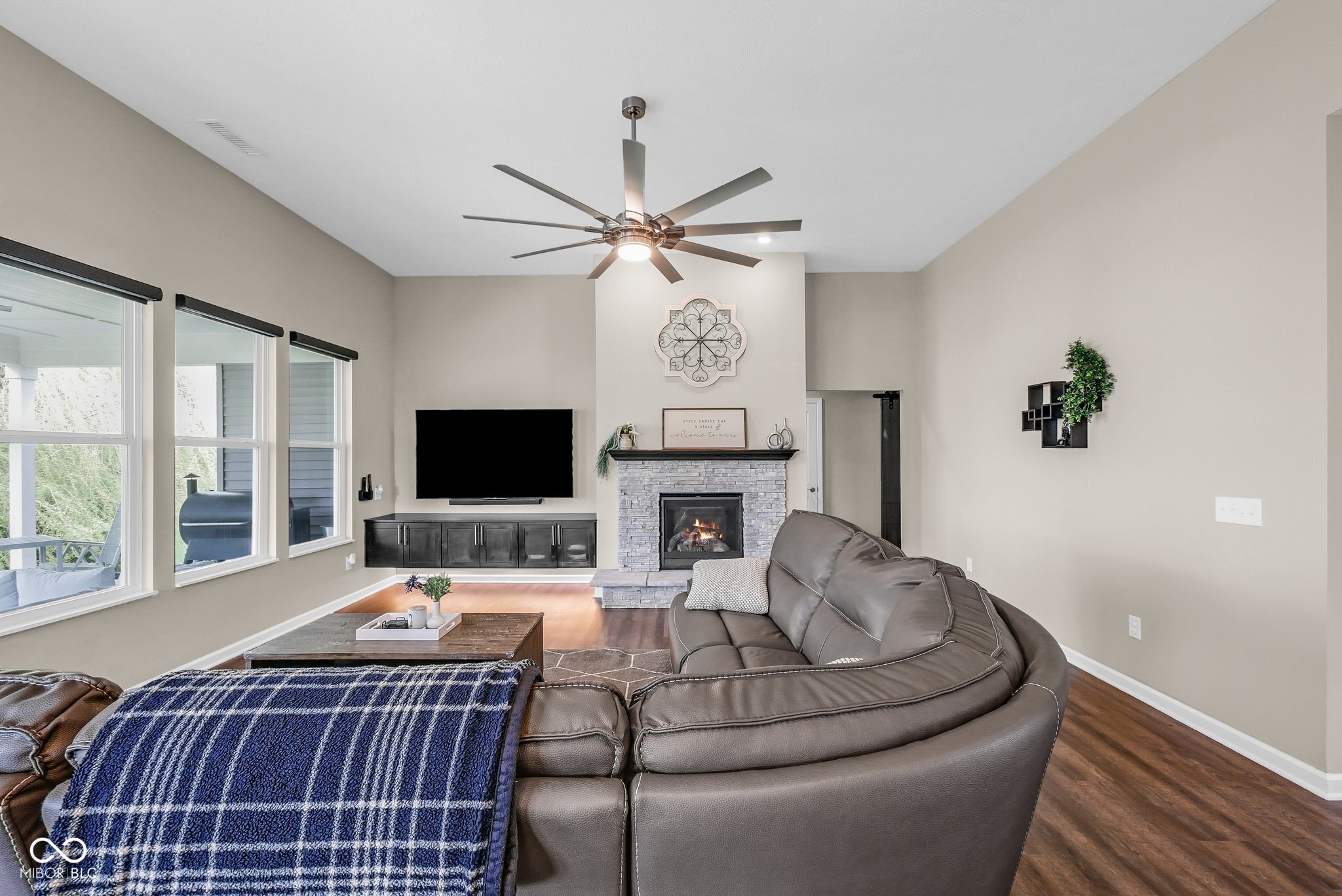 9539 Rocky Shore Drive