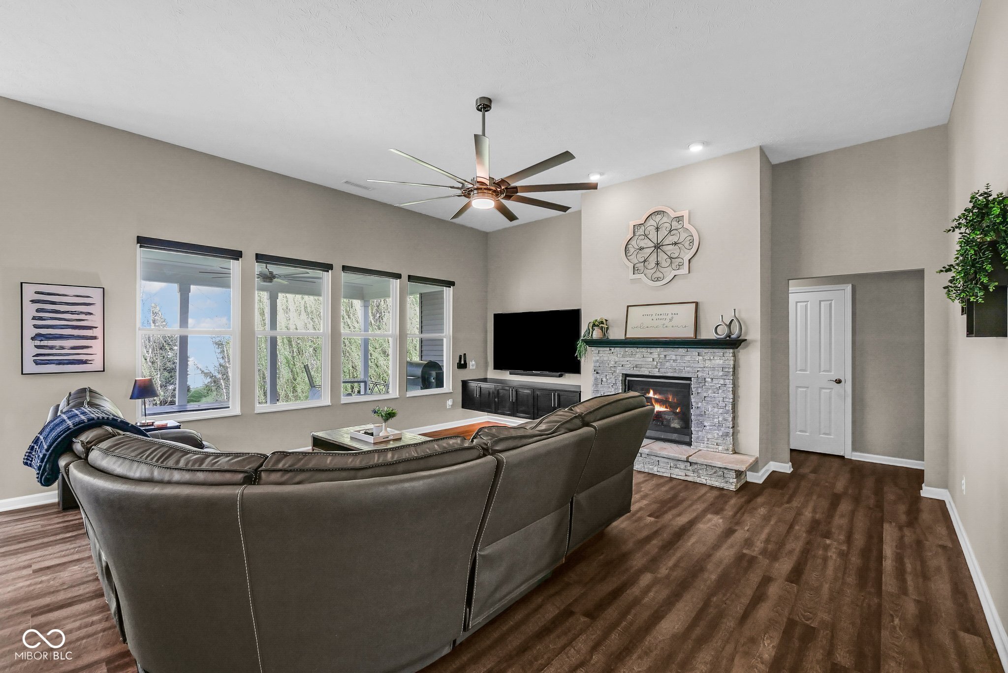 9539 Rocky Shore Drive