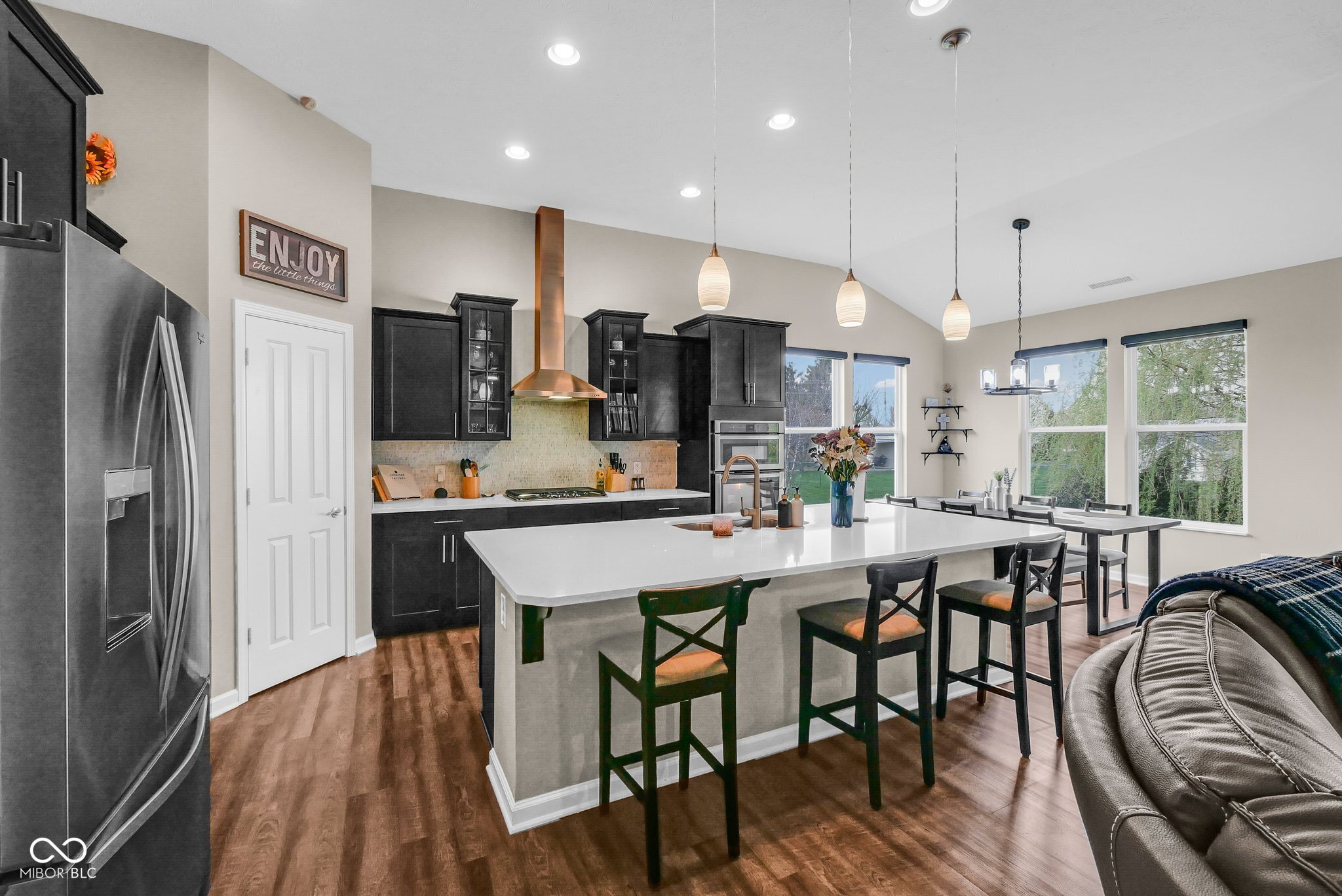 9539 Rocky Shore Drive