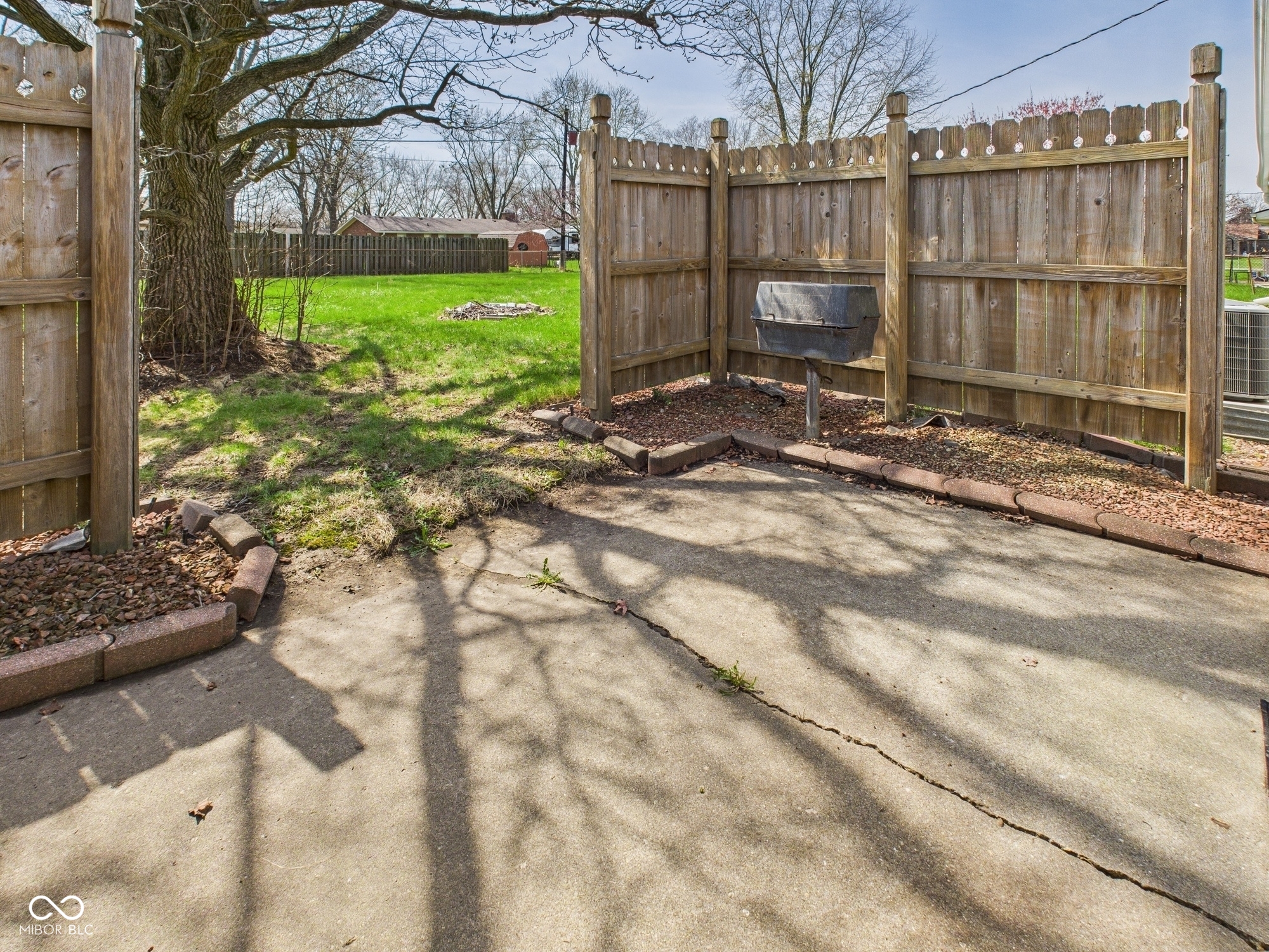 3913 Eastern Drive