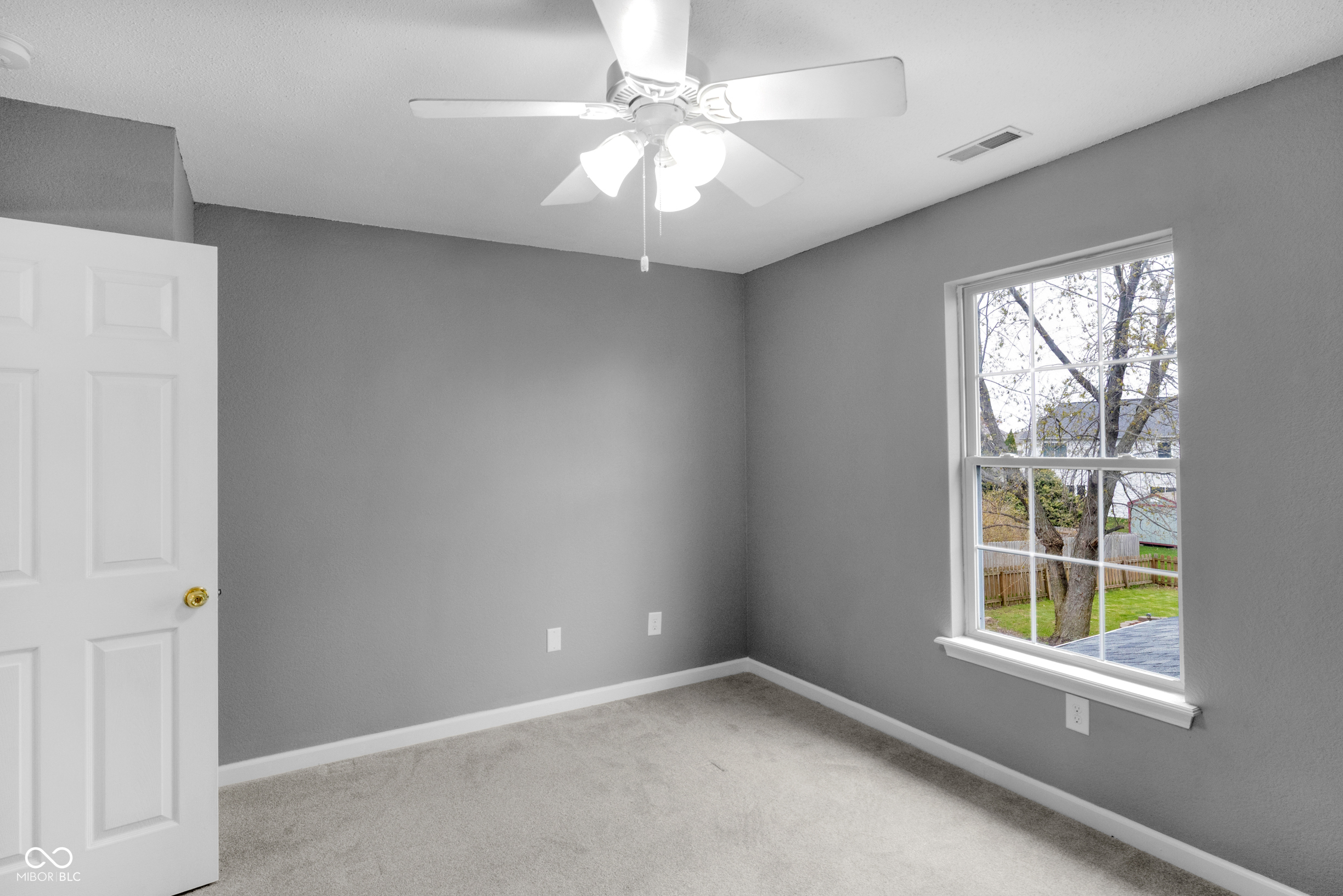 24 W Pine Ridge Drive