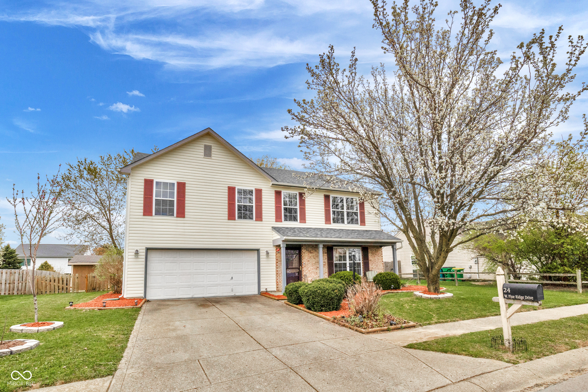 24 W Pine Ridge Drive