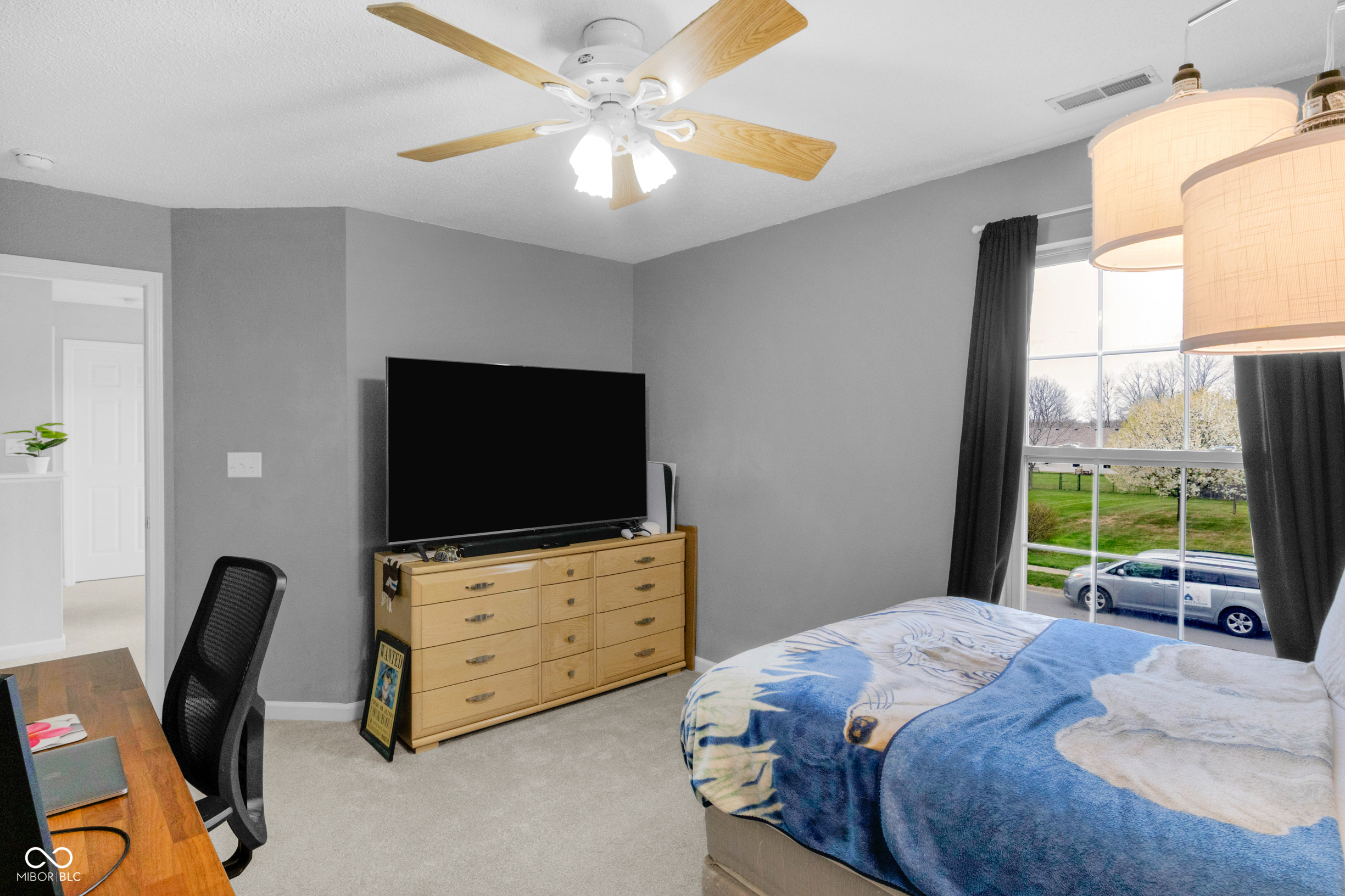 24 W Pine Ridge Drive