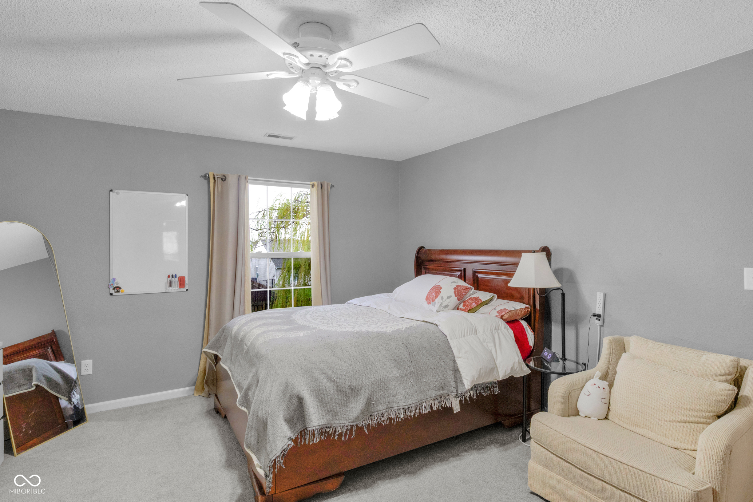 24 W Pine Ridge Drive