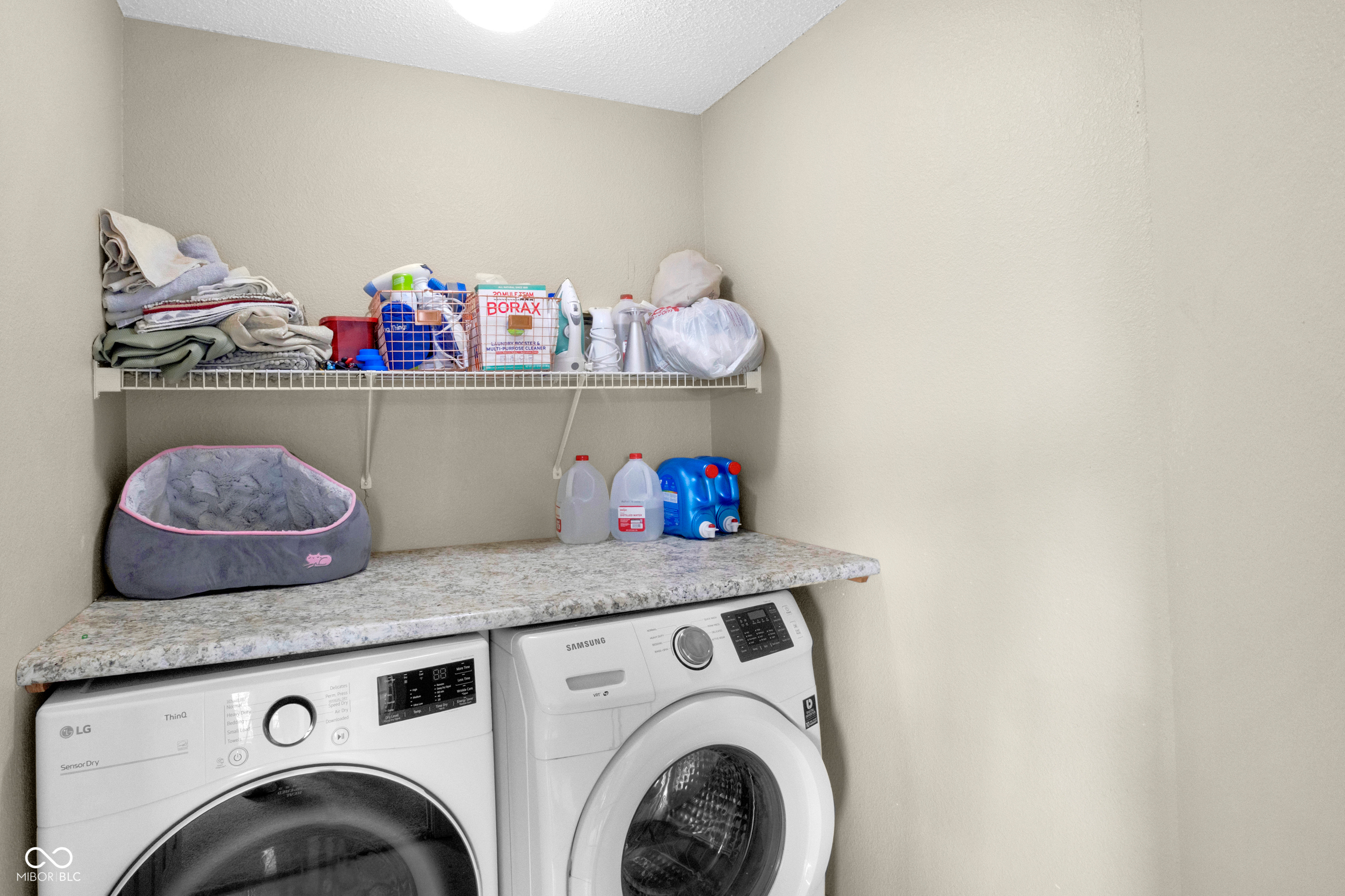 24 W Pine Ridge Drive
