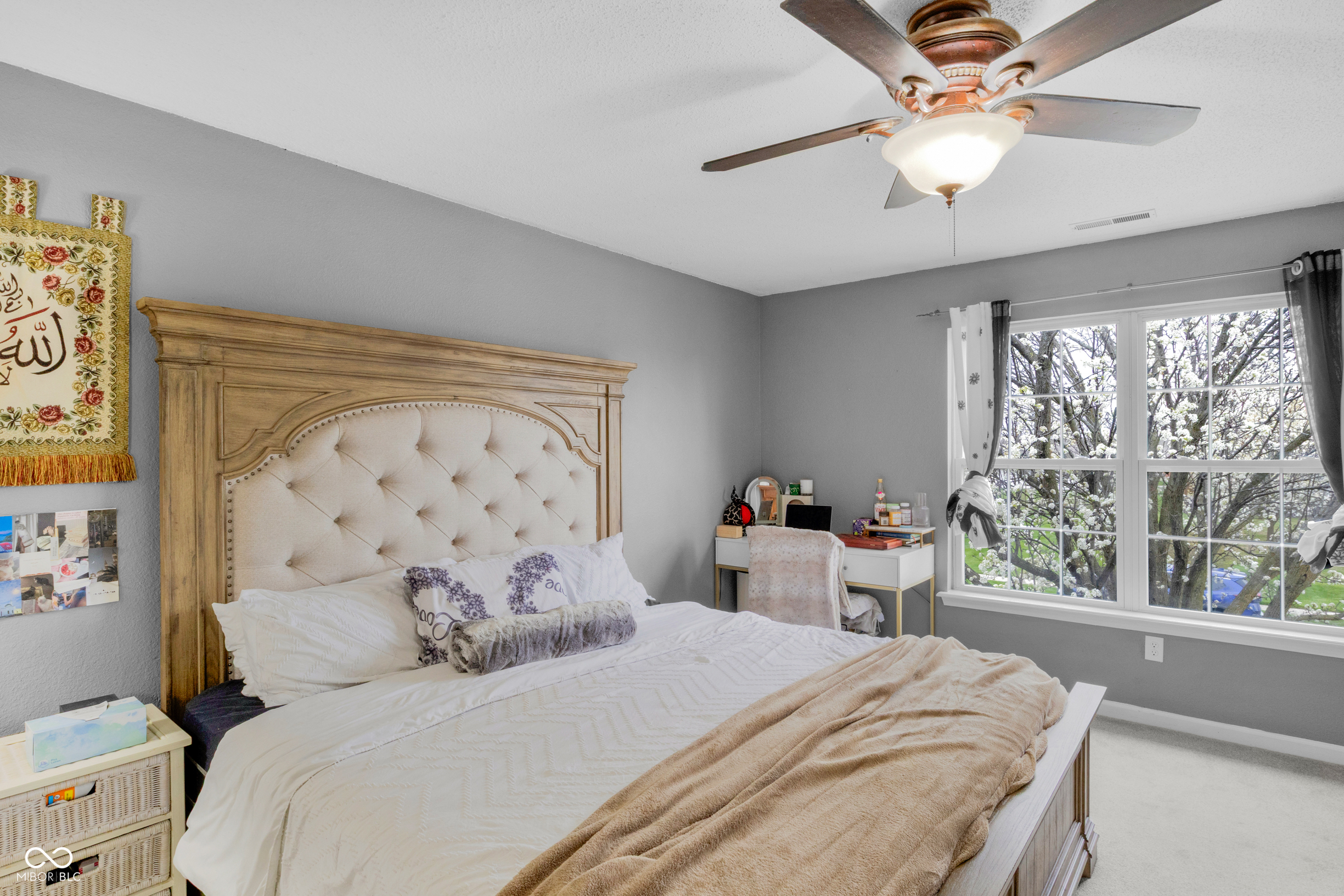 24 W Pine Ridge Drive