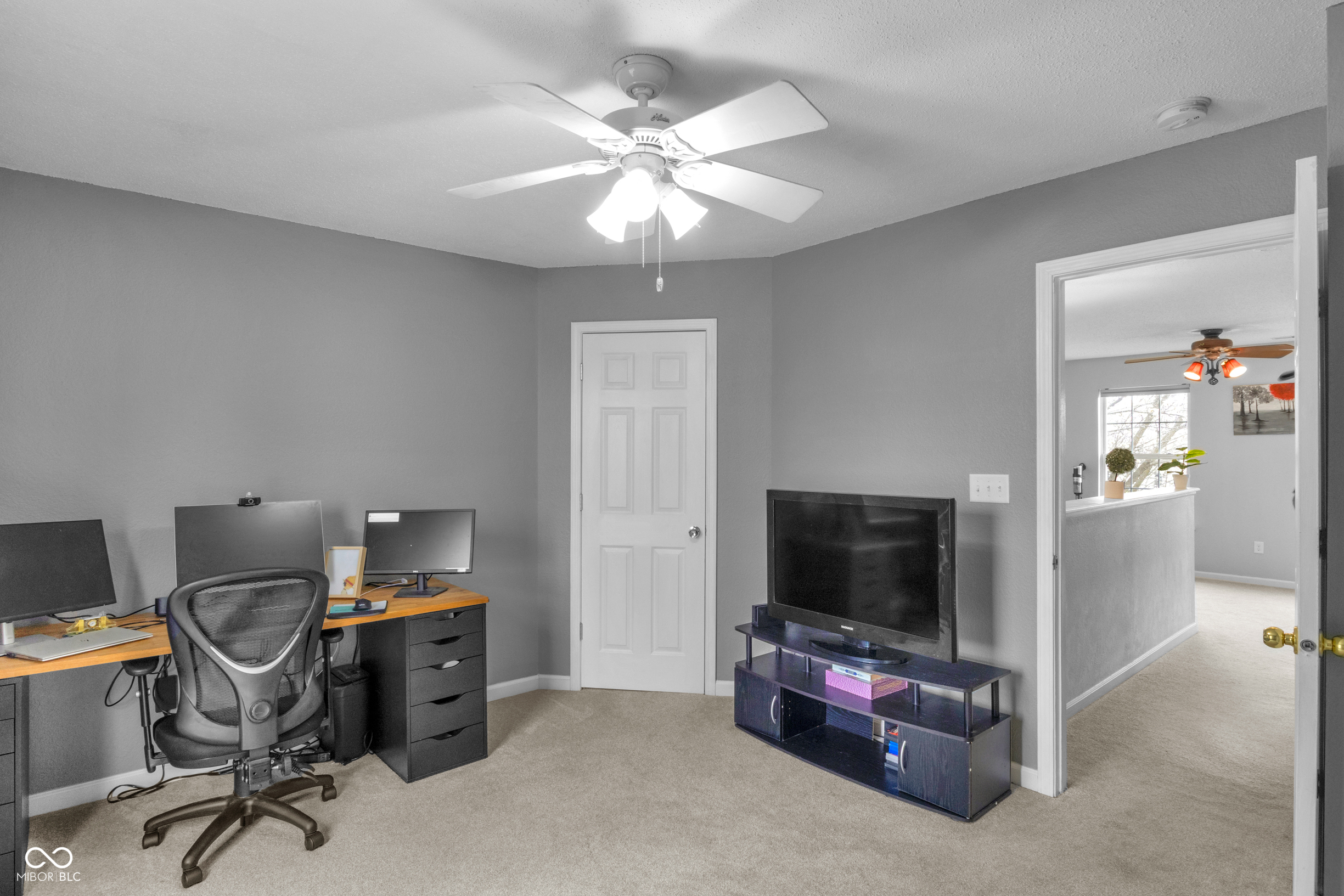 24 W Pine Ridge Drive
