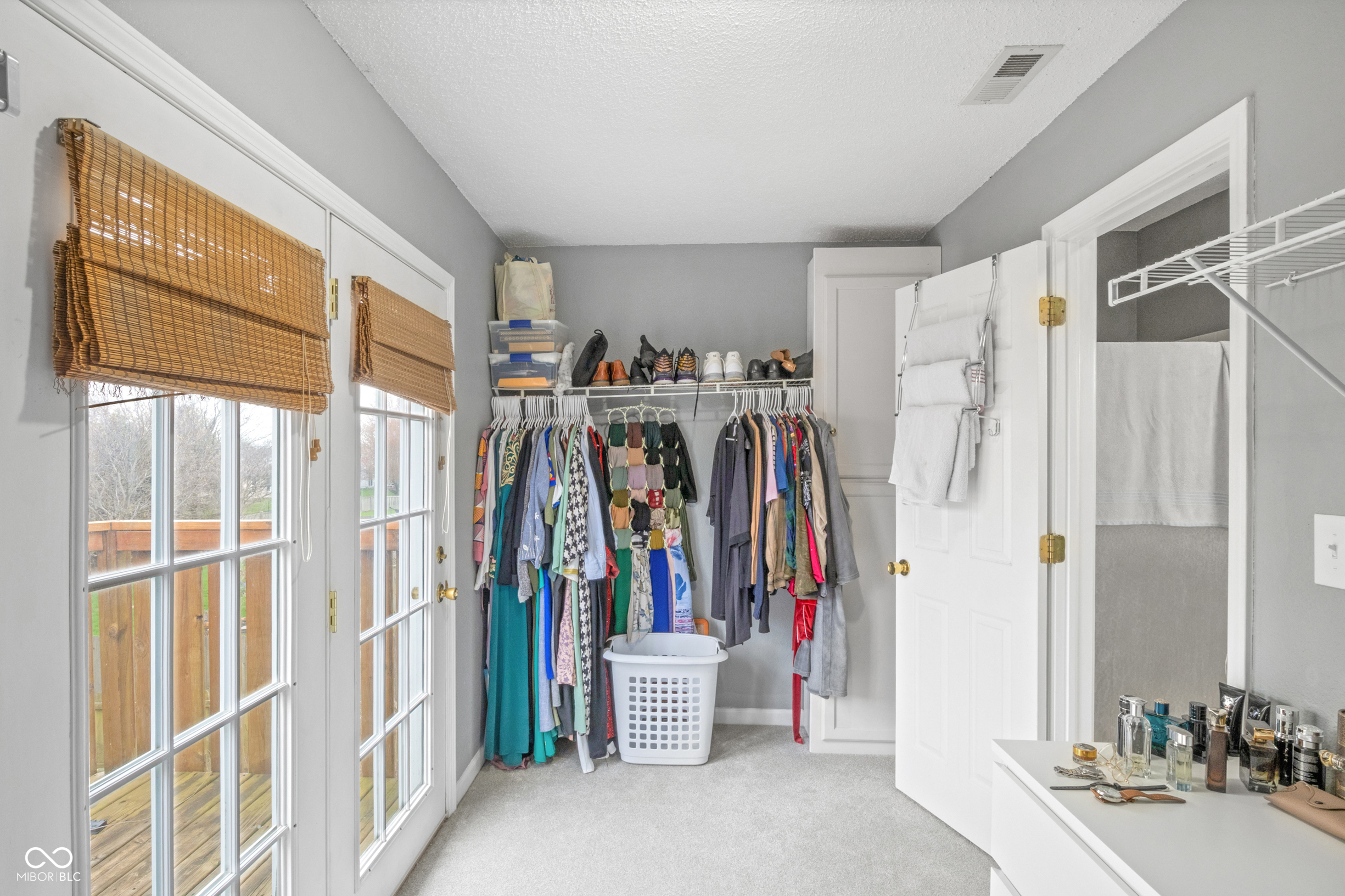 24 W Pine Ridge Drive