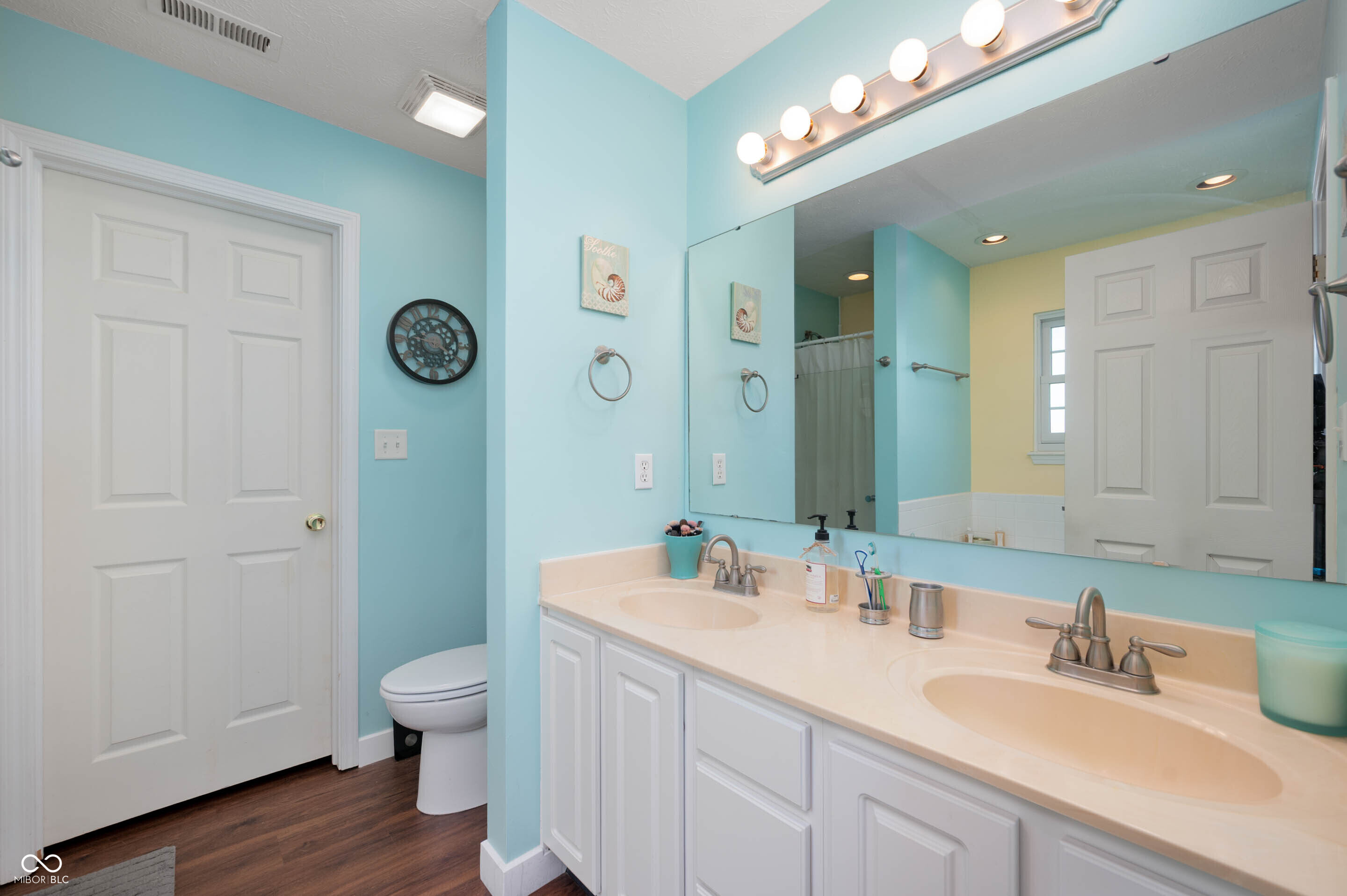 9910 Suncoral Circle
