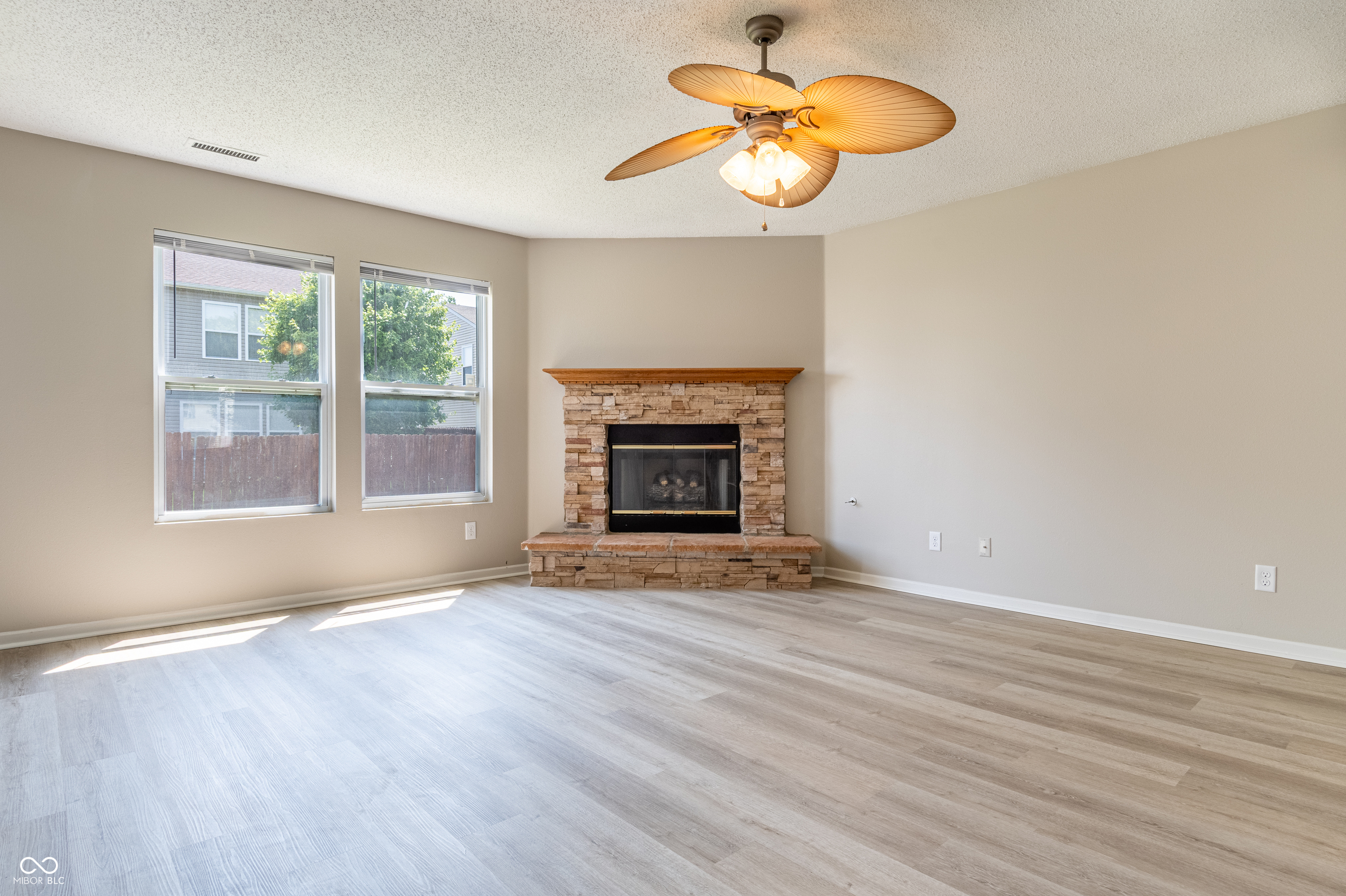 3351 Summer Breeze Circle