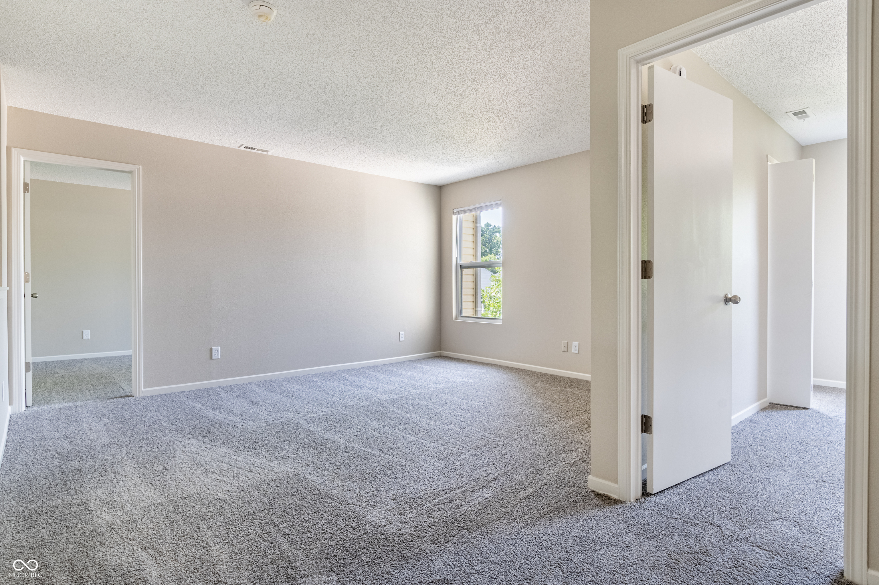 3351 Summer Breeze Circle