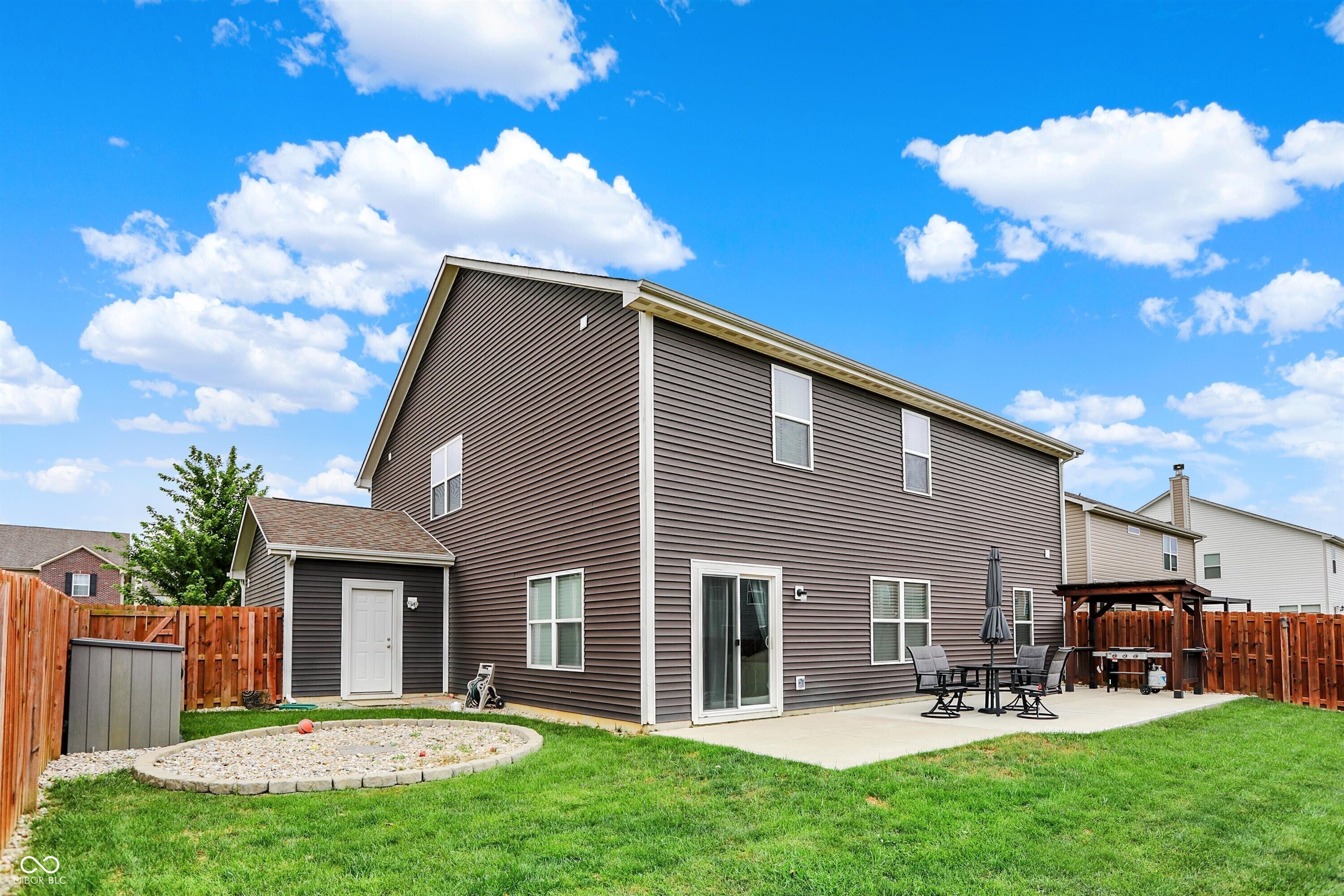 1067 W Limestone Way