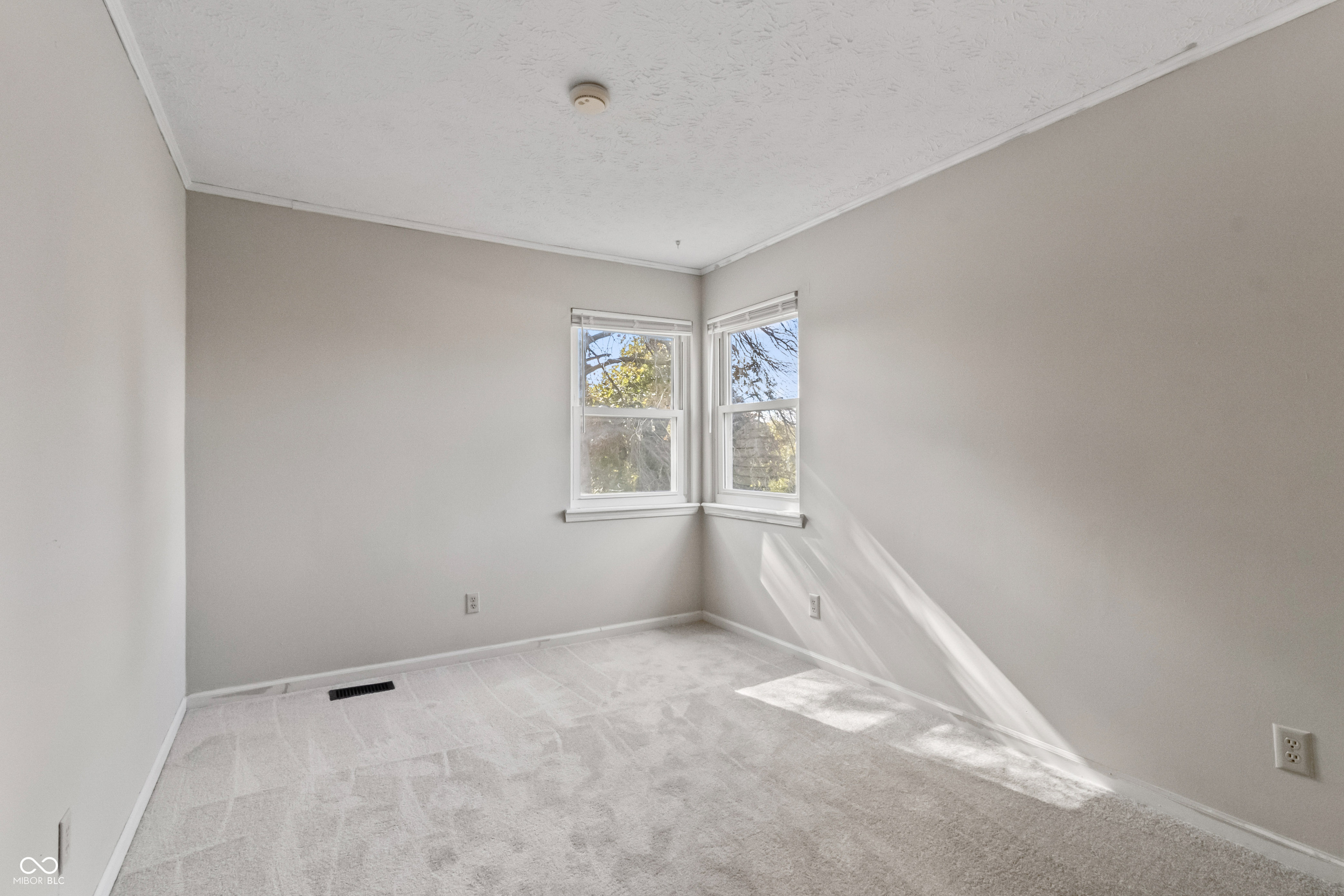 7898 Beanblossom Circle