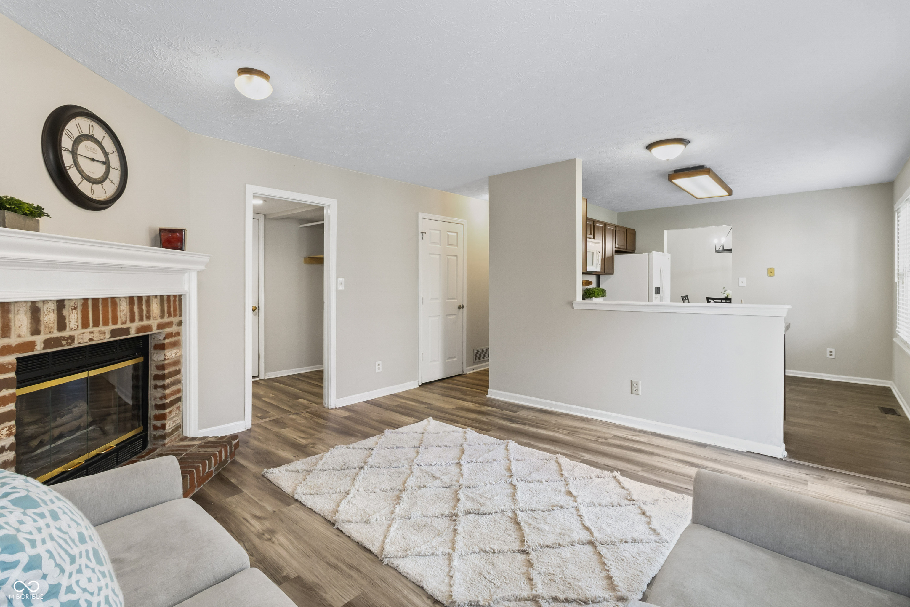 7898 Beanblossom Circle