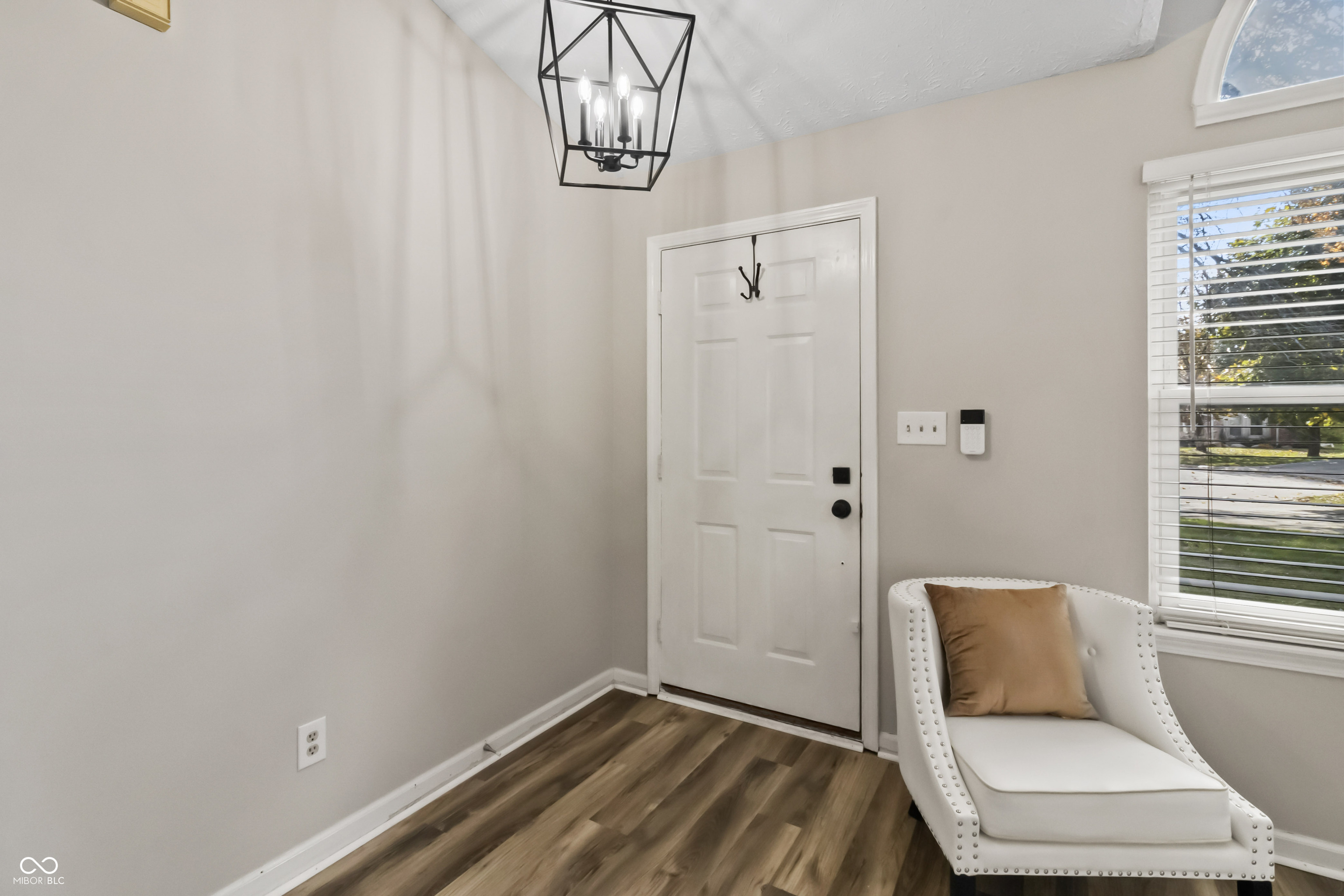 7898 Beanblossom Circle