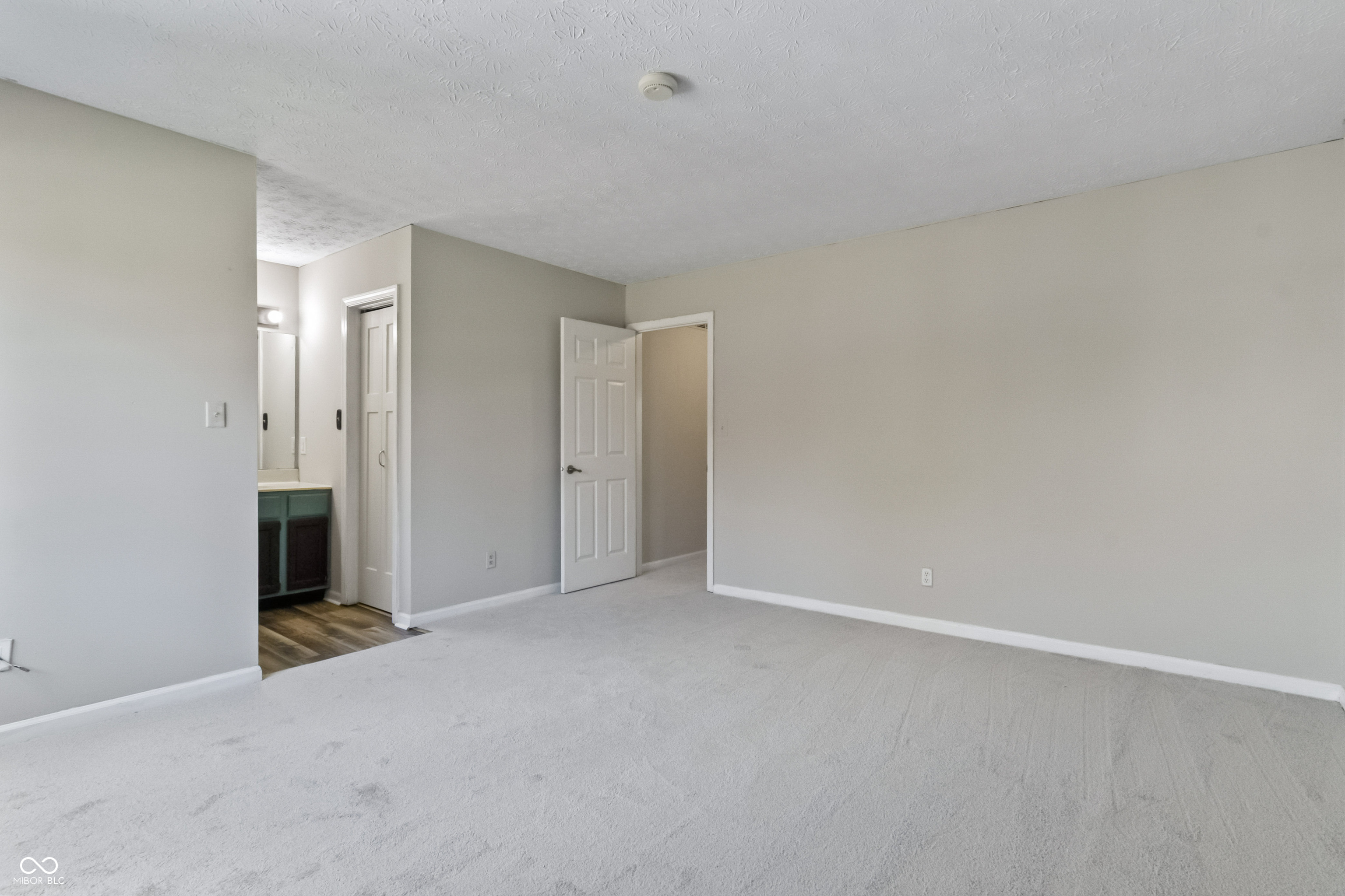 7898 Beanblossom Circle