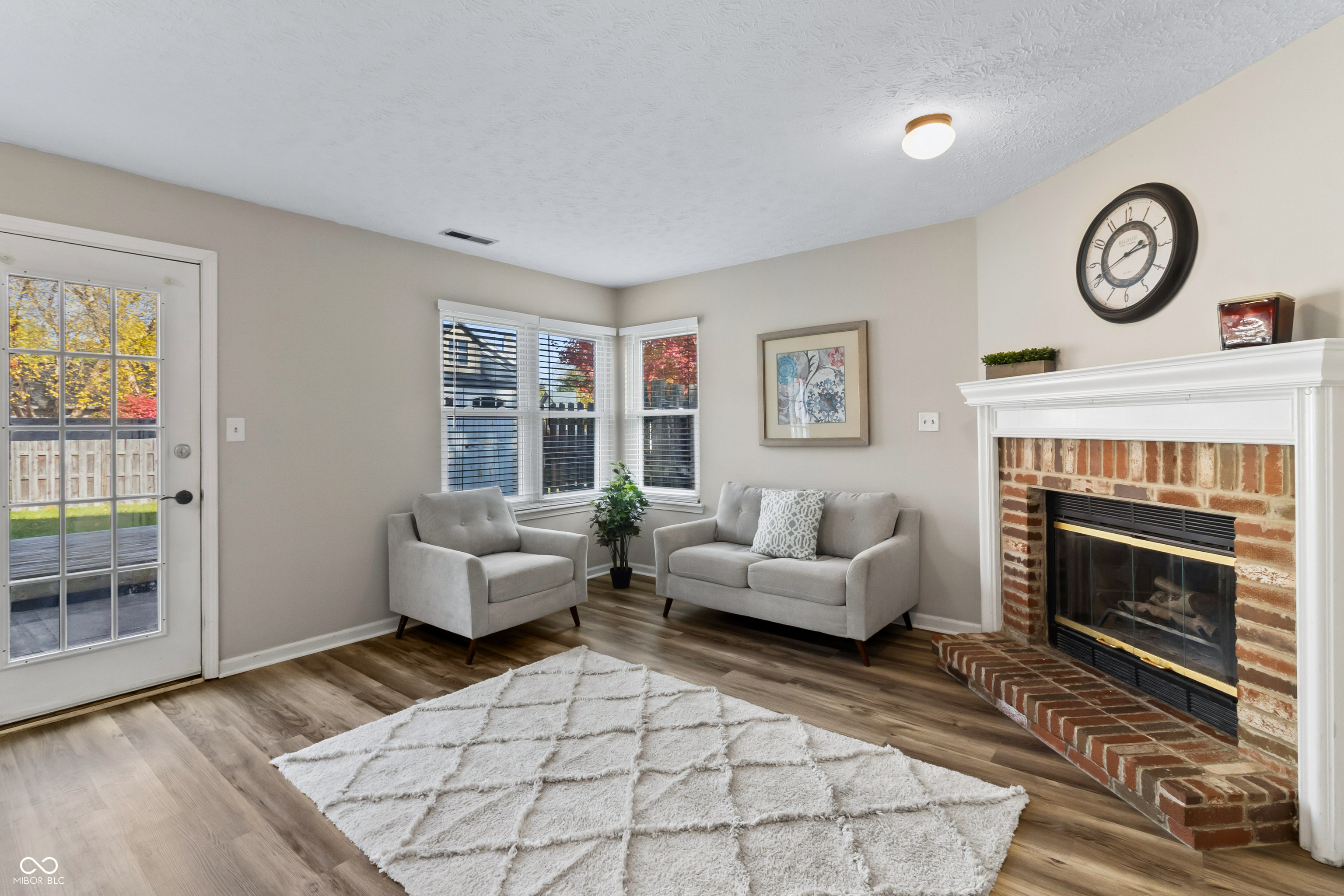 7898 Beanblossom Circle