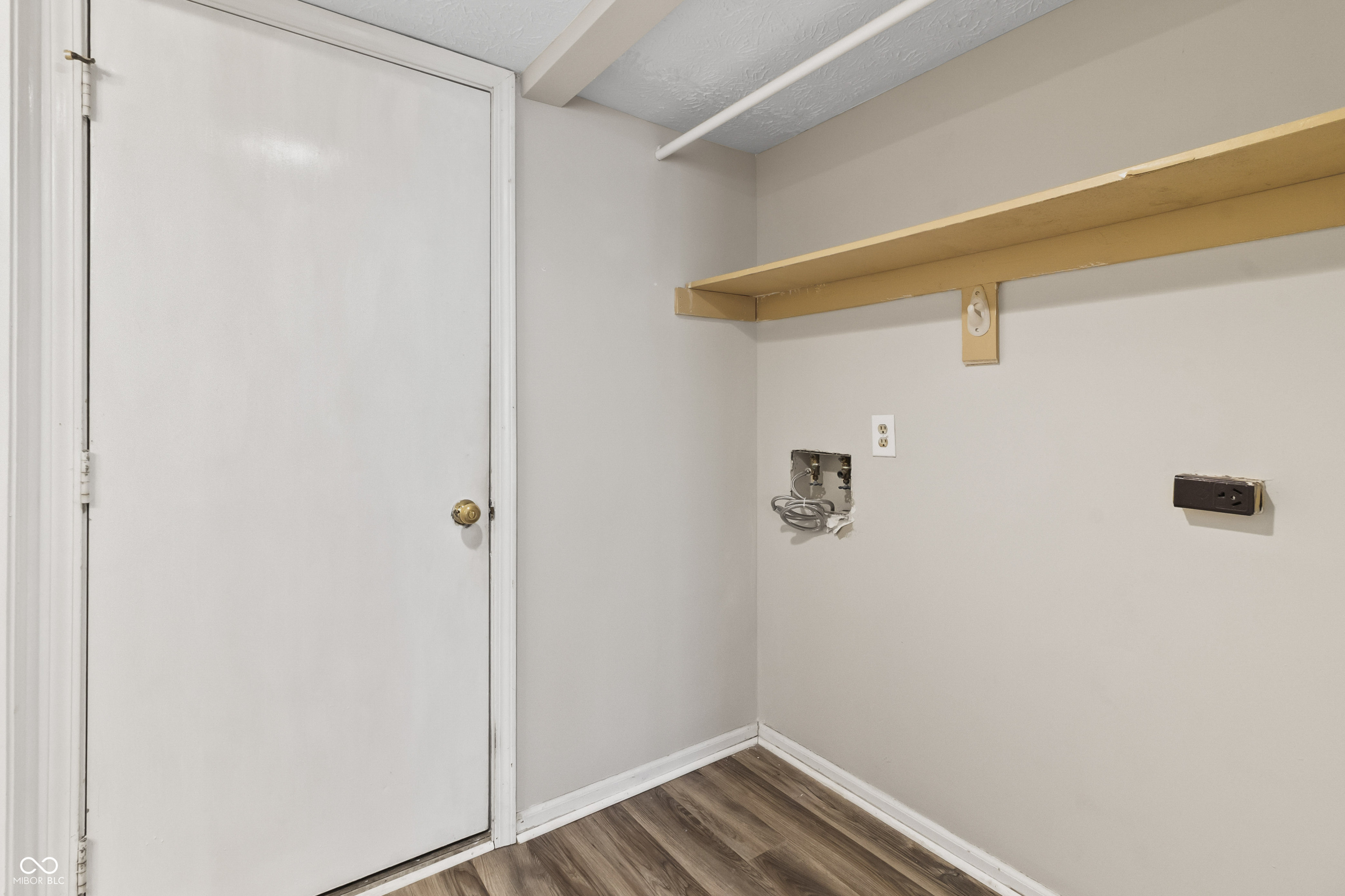 7898 Beanblossom Circle