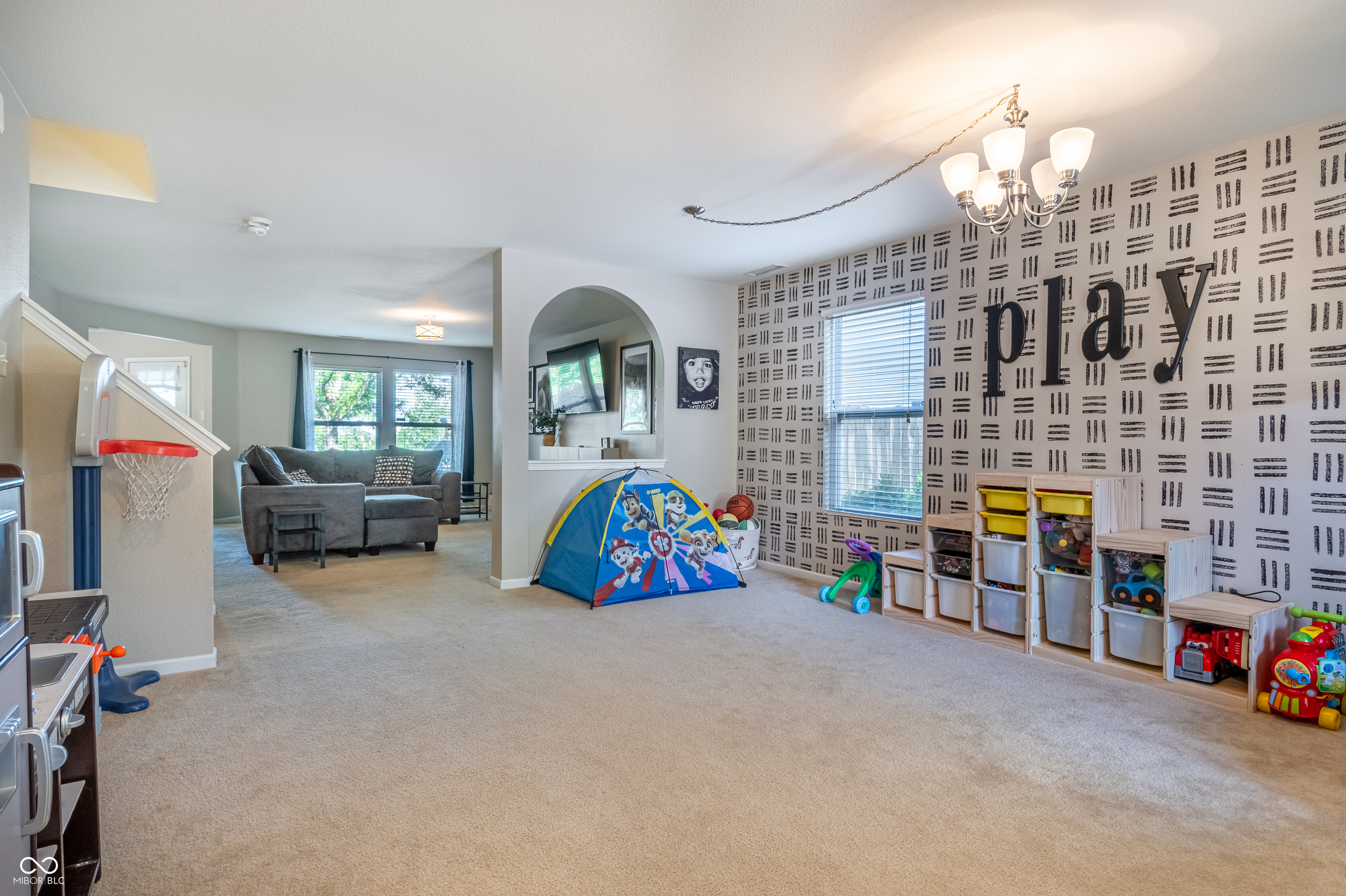 15403 Harmon Place