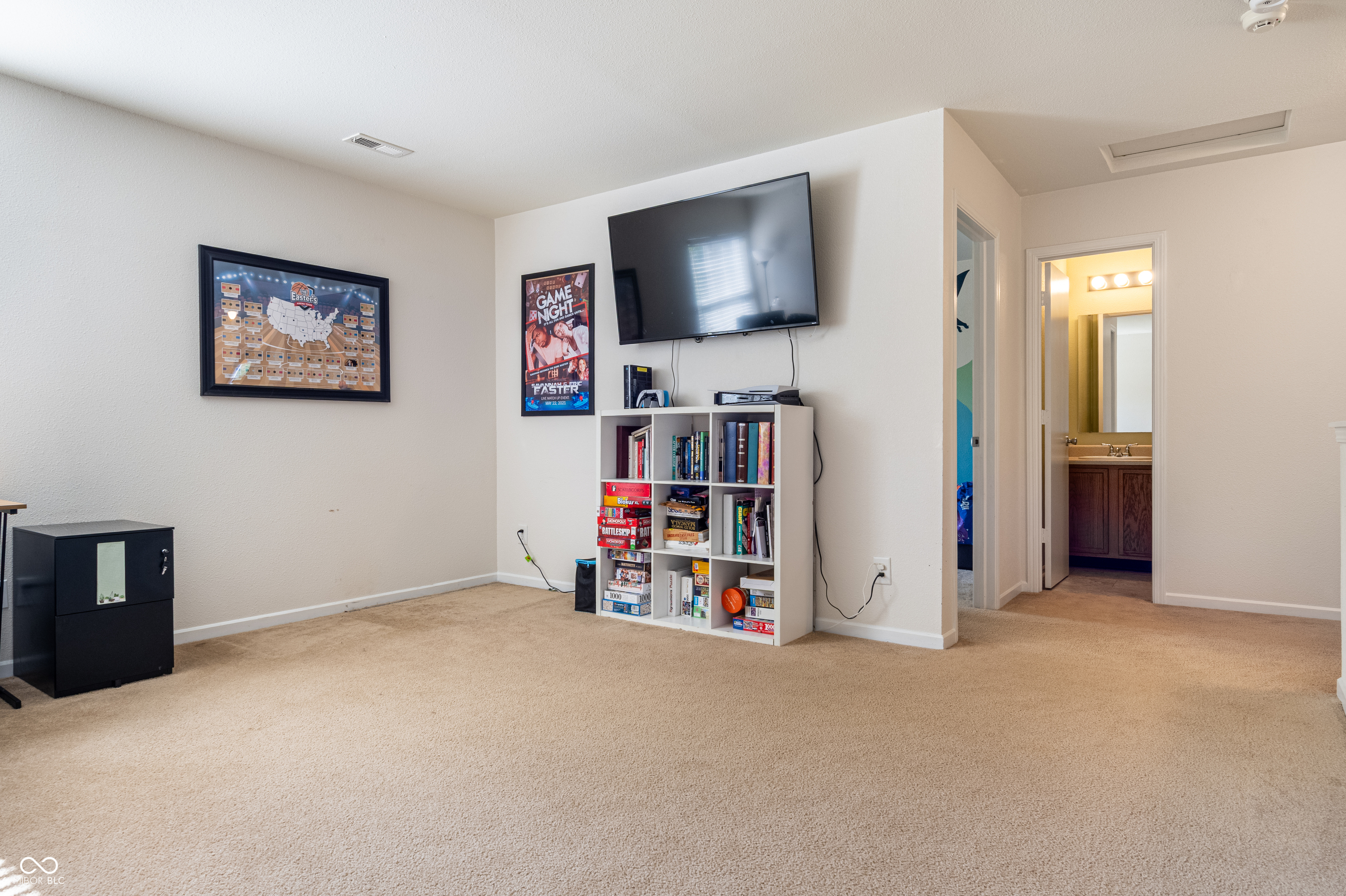15403 Harmon Place
