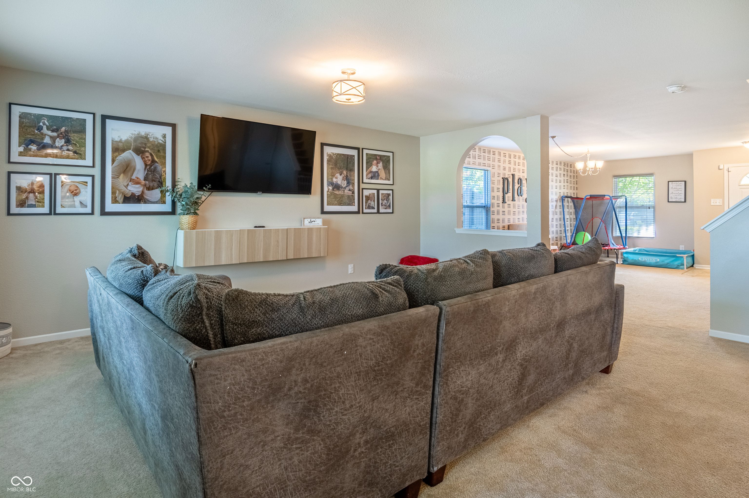 15403 Harmon Place
