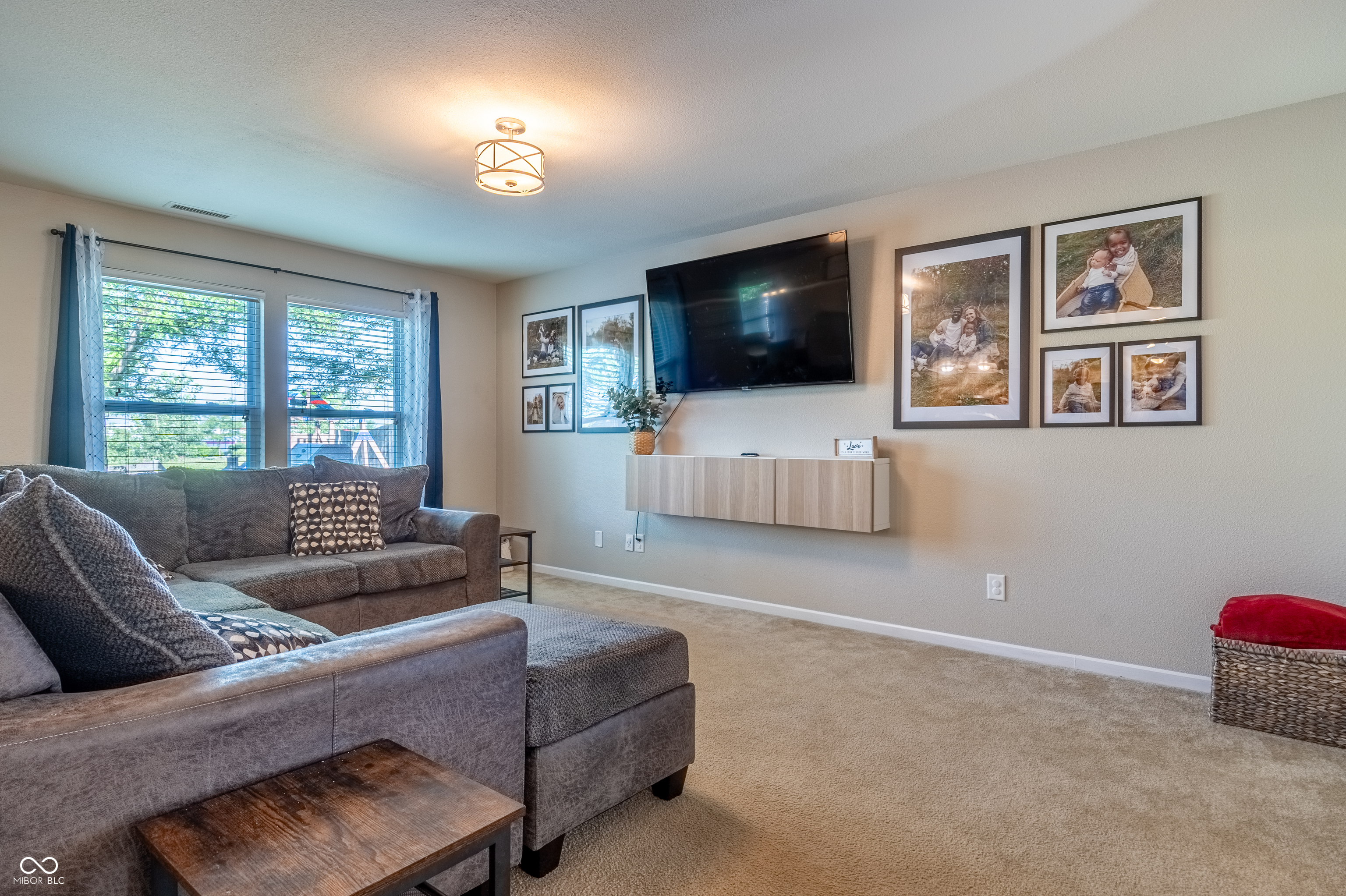 15403 Harmon Place