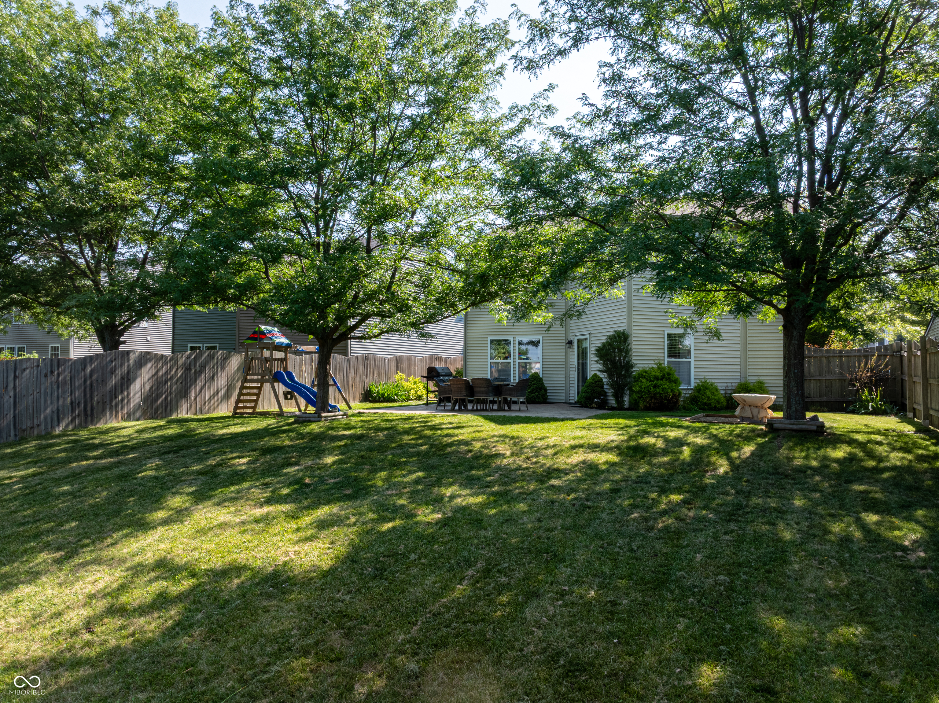 15403 Harmon Place