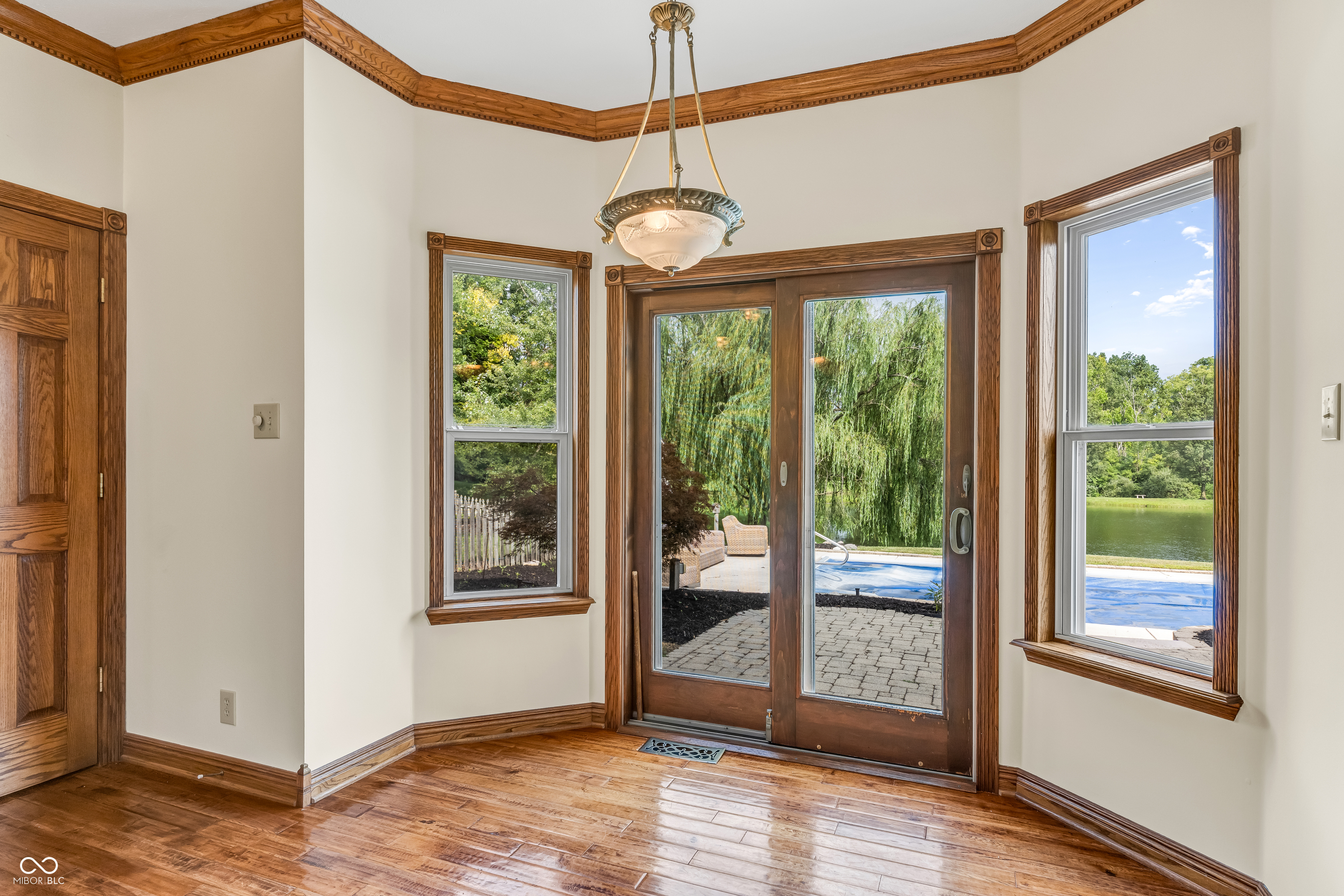 6743 Meadowgreen Drive