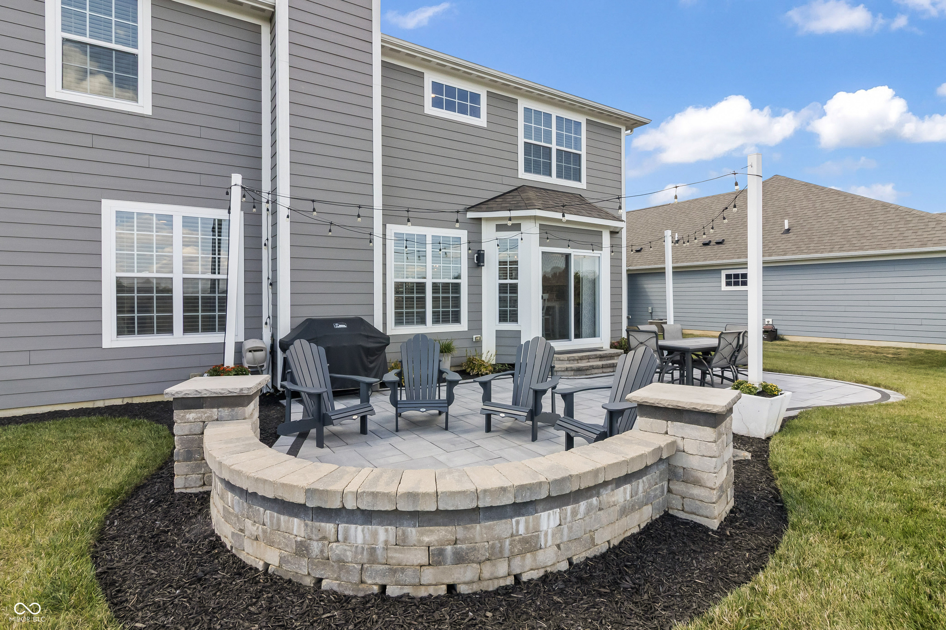 9889 Gallop Lane