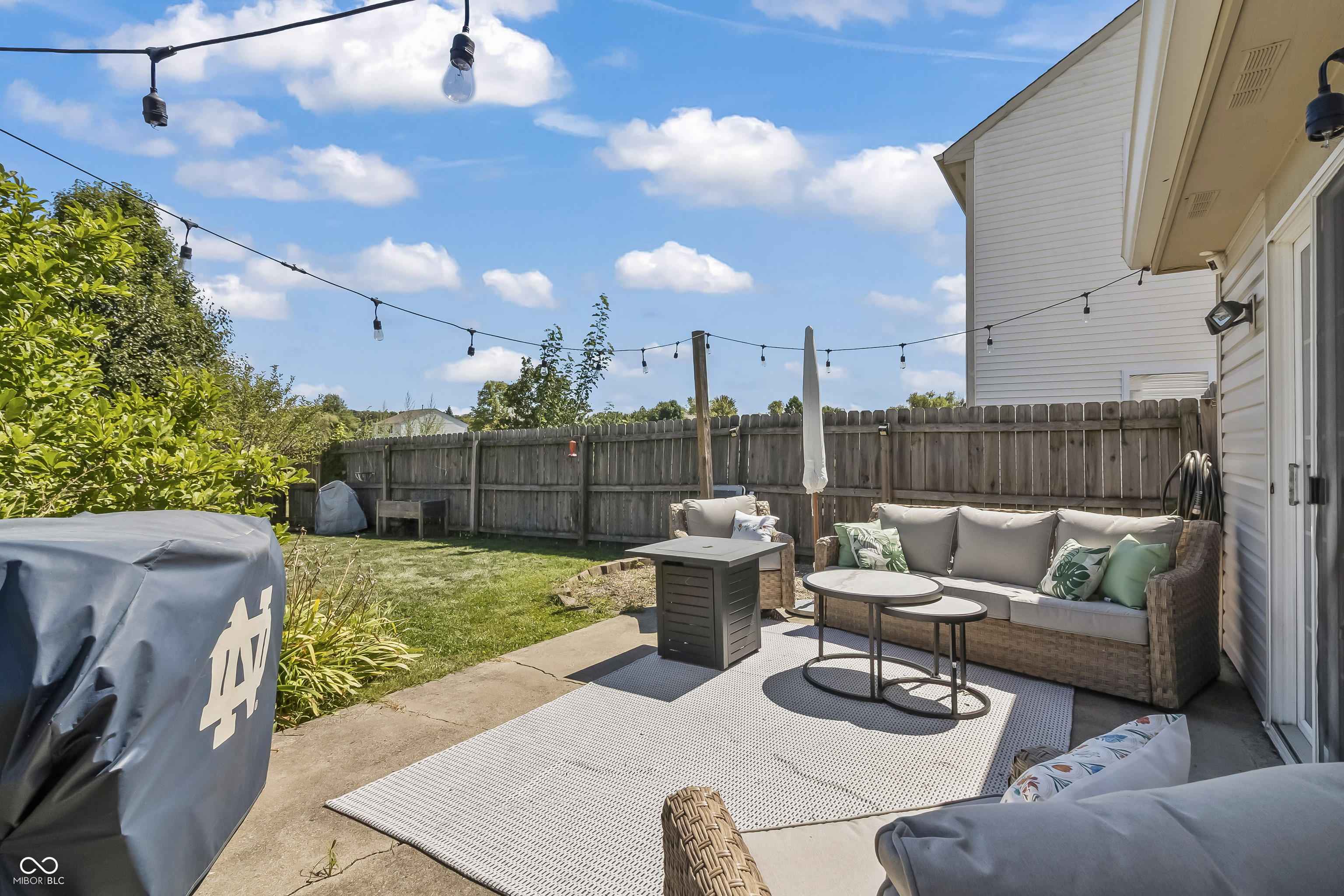 6899 N Karnes Drive