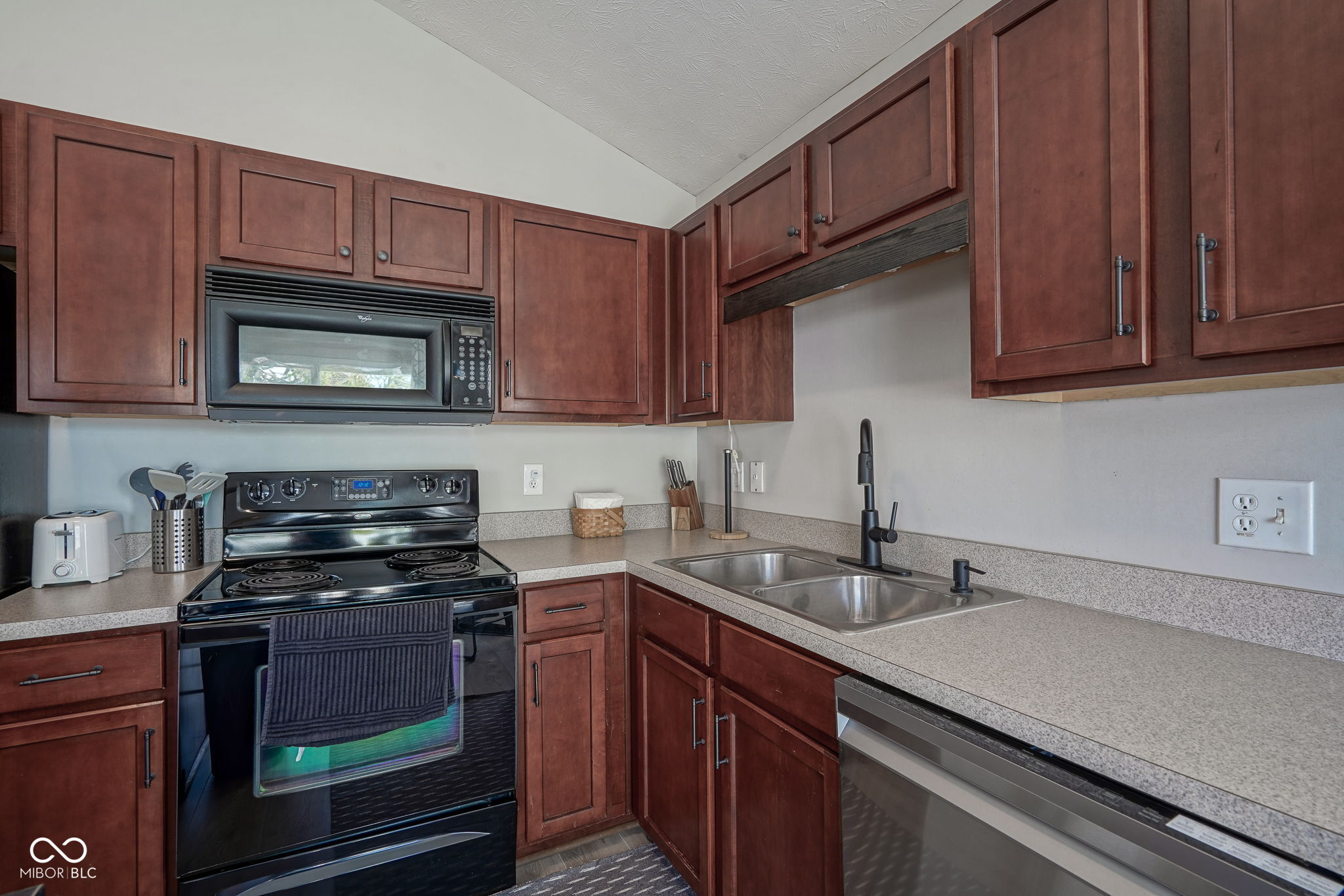 12215 Pebble Street Unit: 600