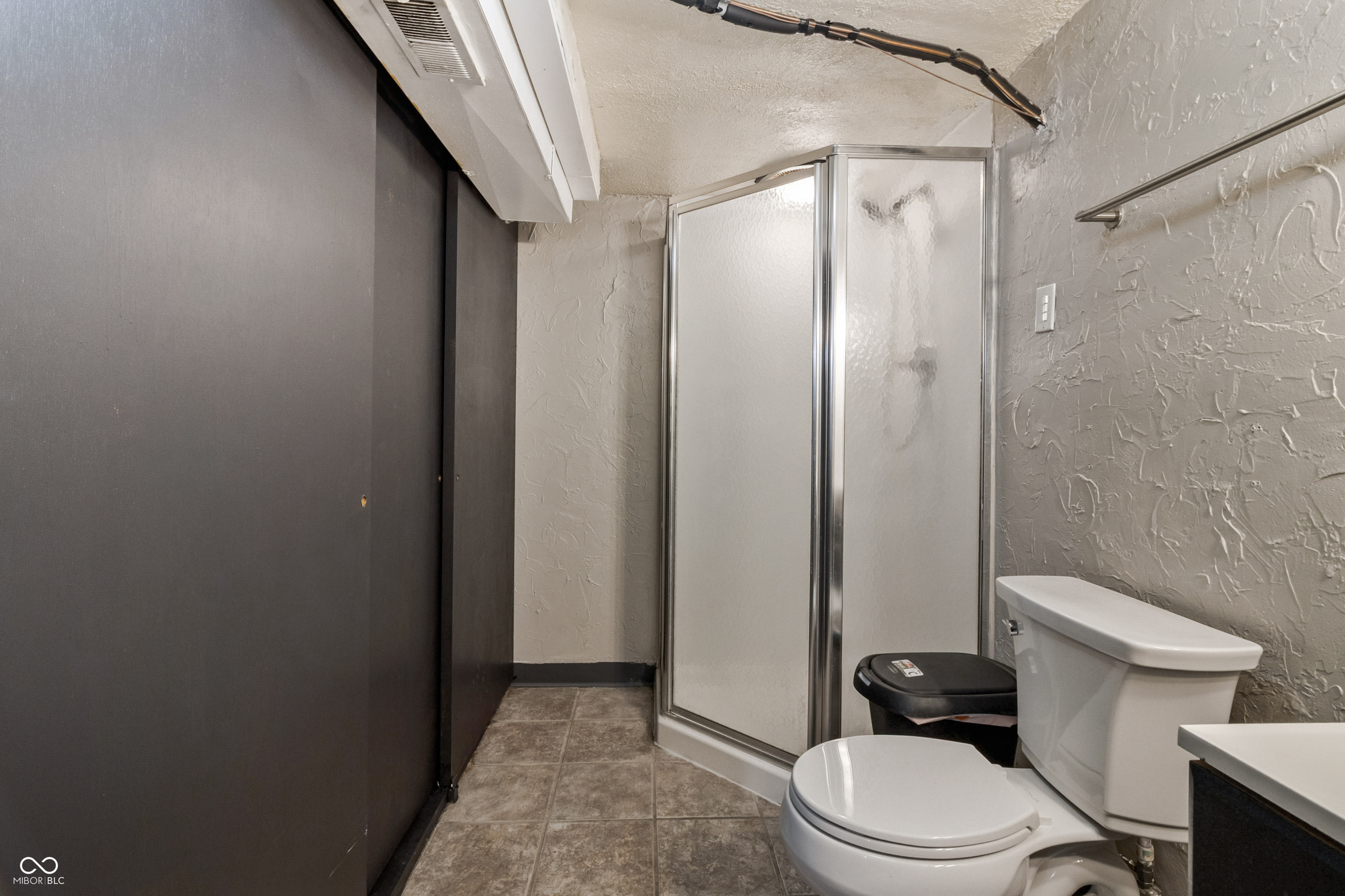 2113 E 65th Street