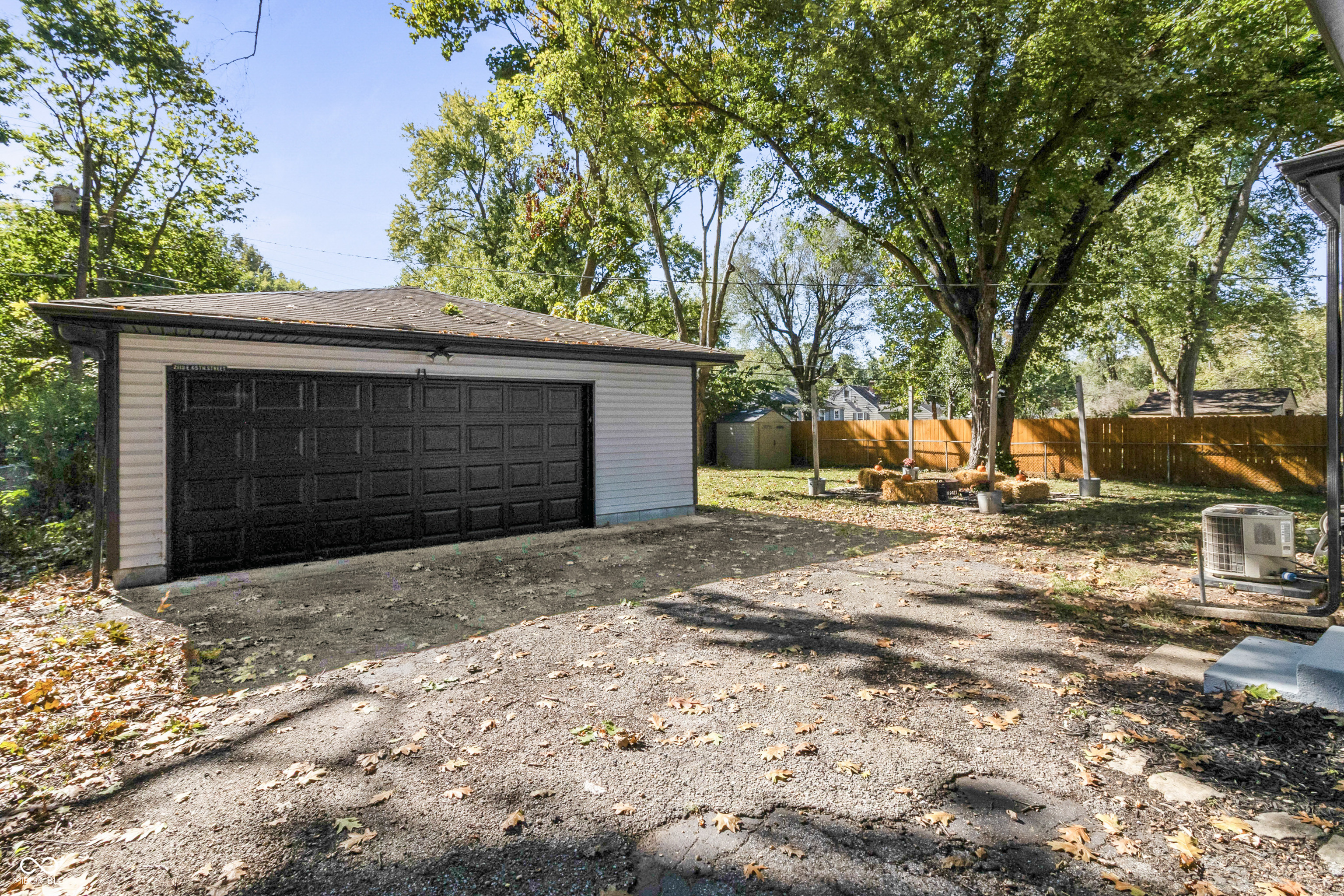 2113 E 65th Street