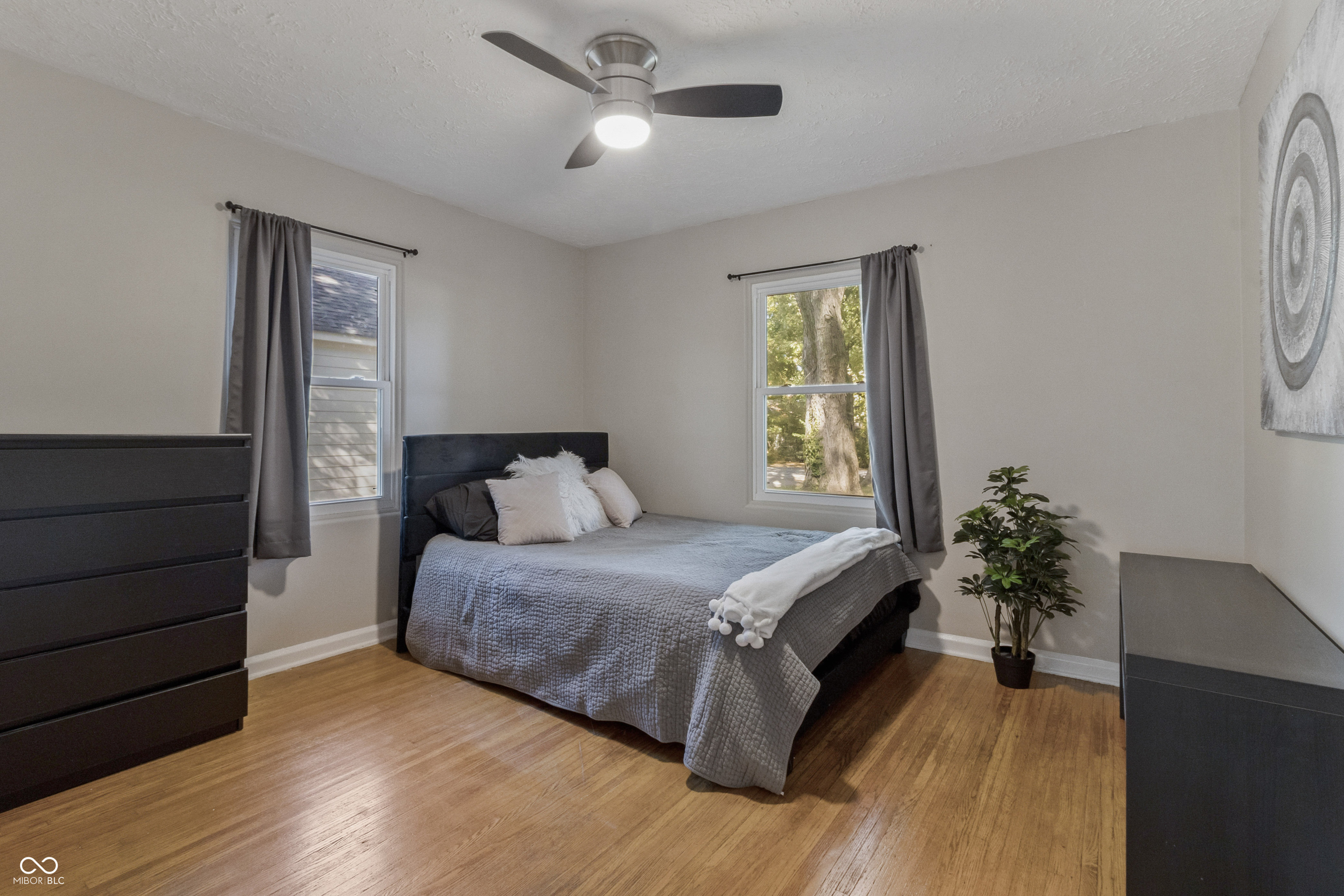 2113 E 65th Street