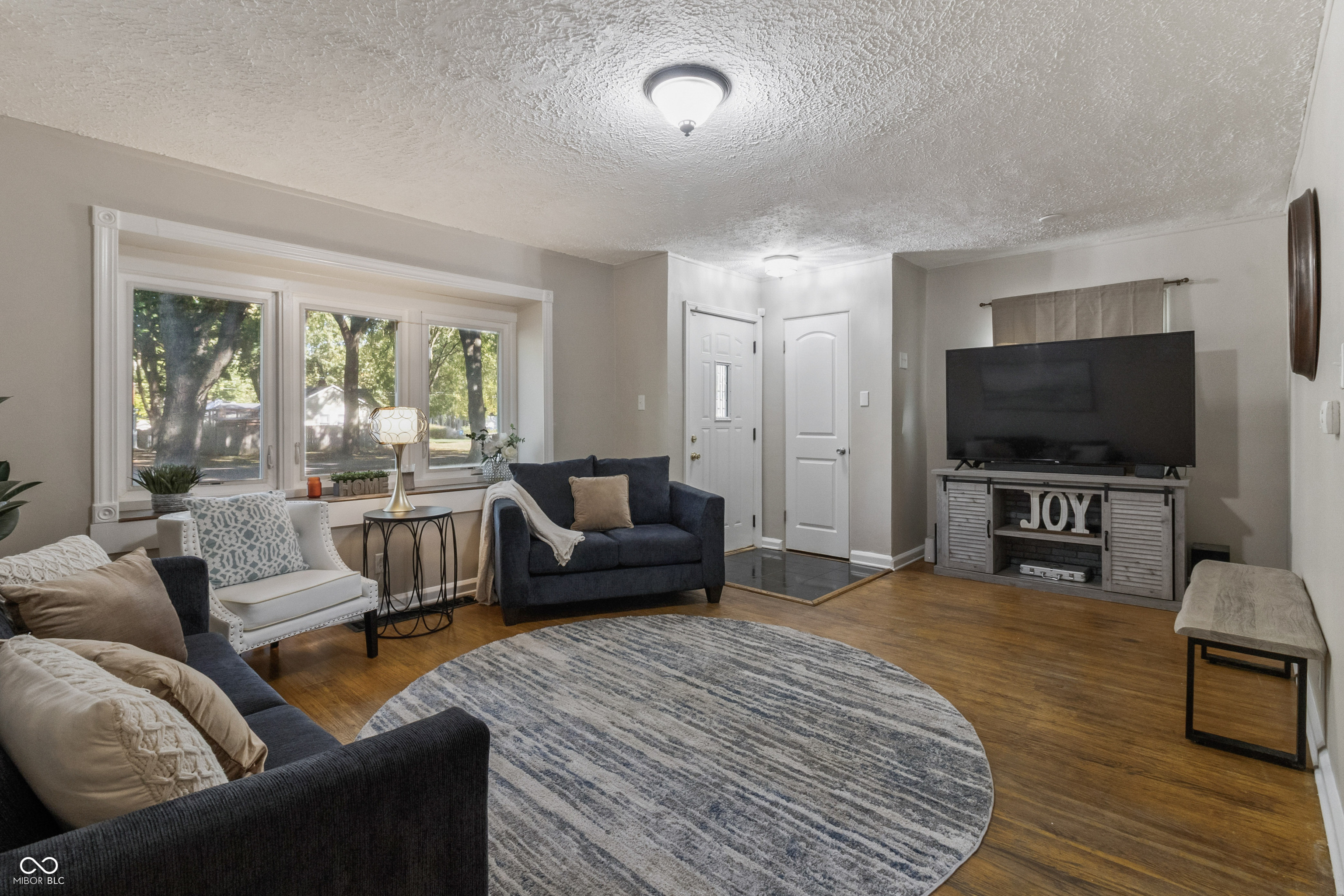 2113 E 65th Street