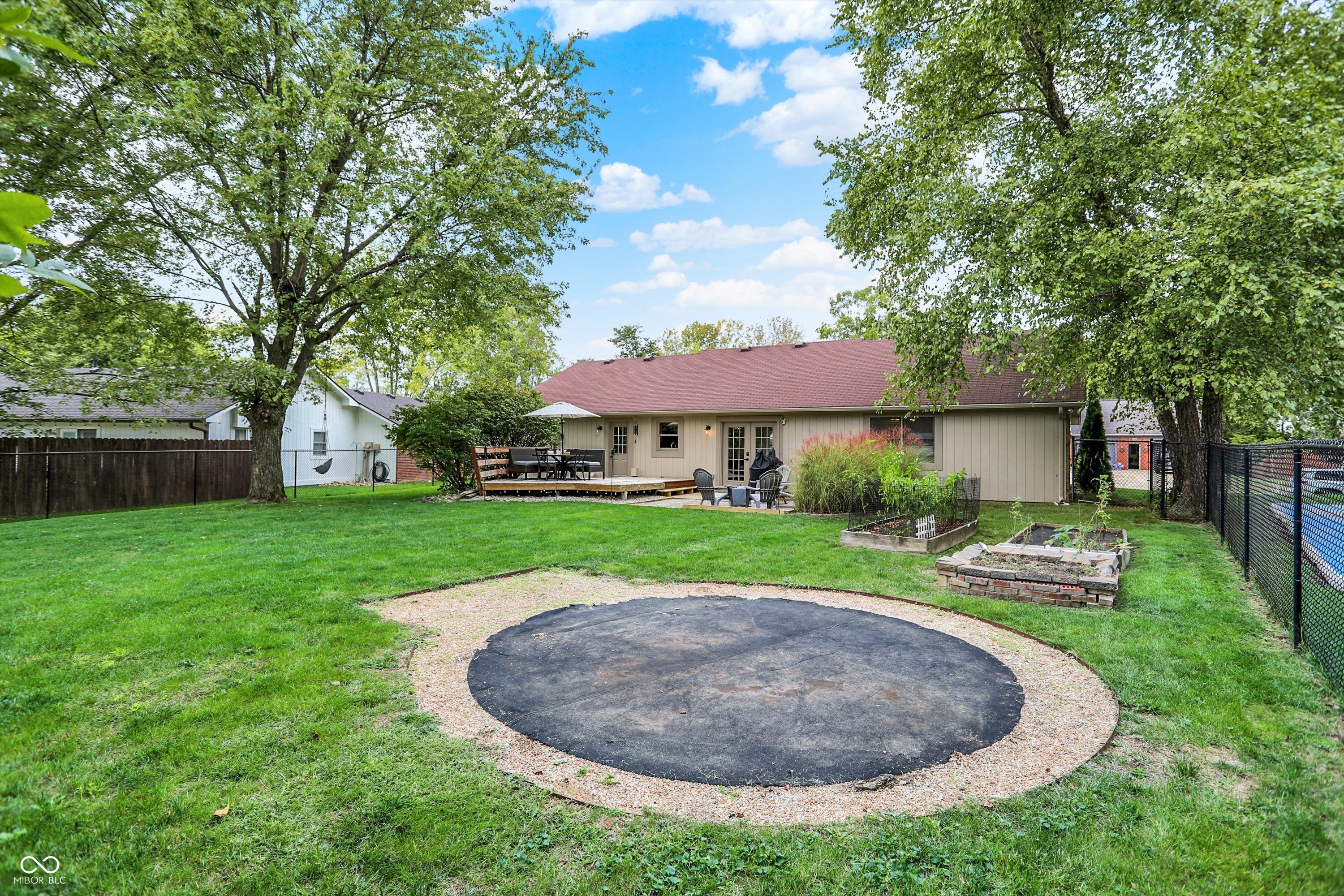 289 Saint Charles Way