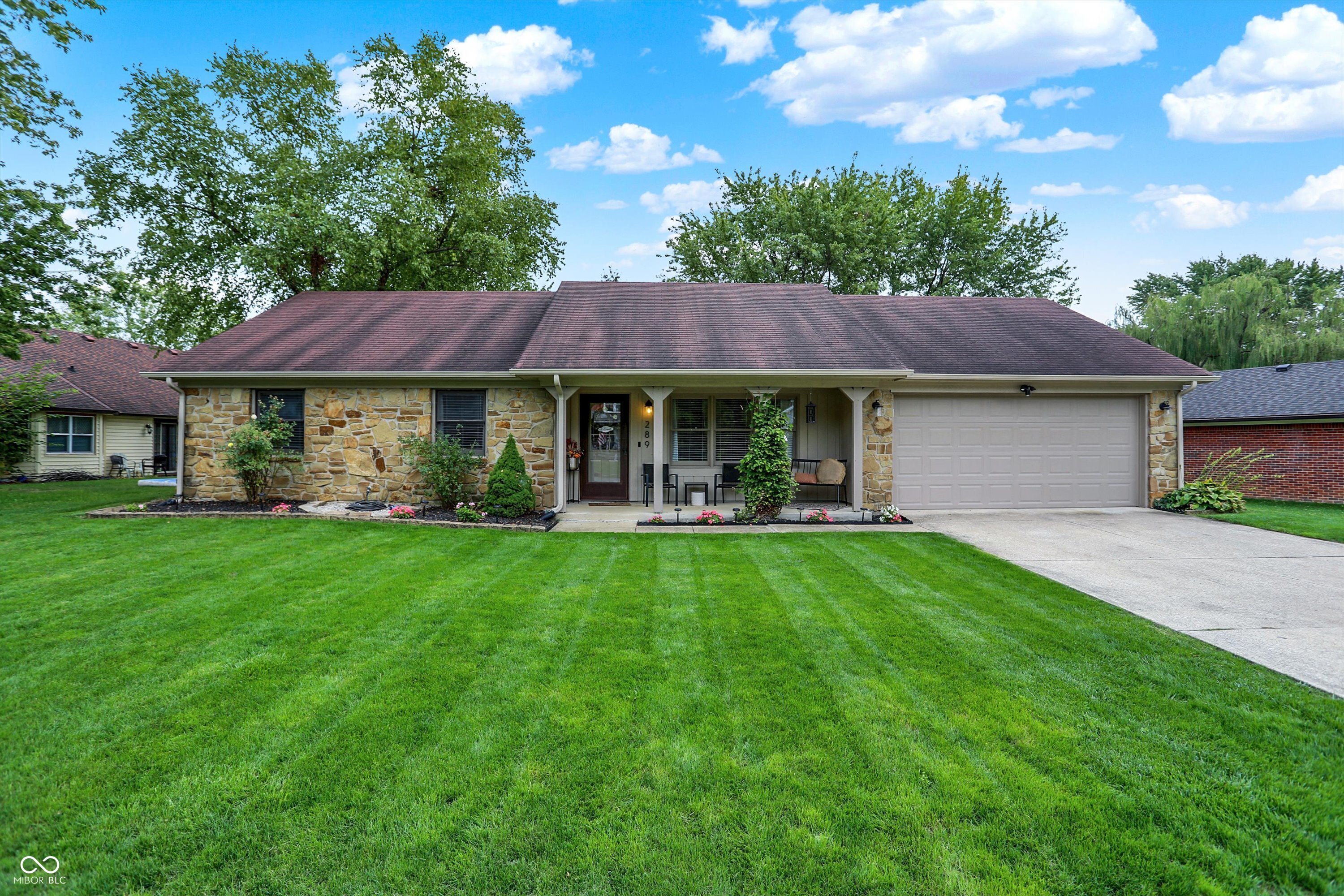 289 Saint Charles Way