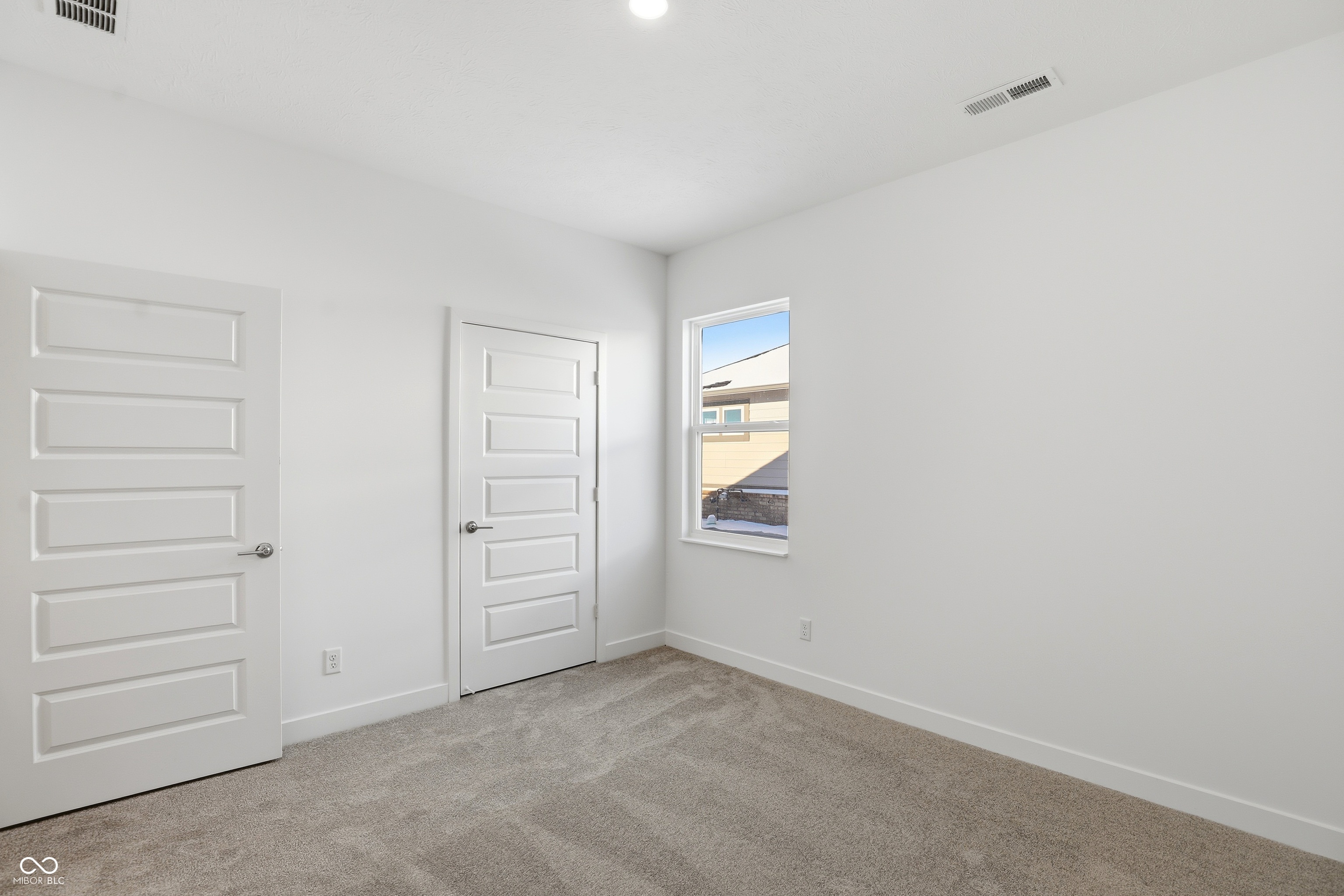 8693 Marietta Lane