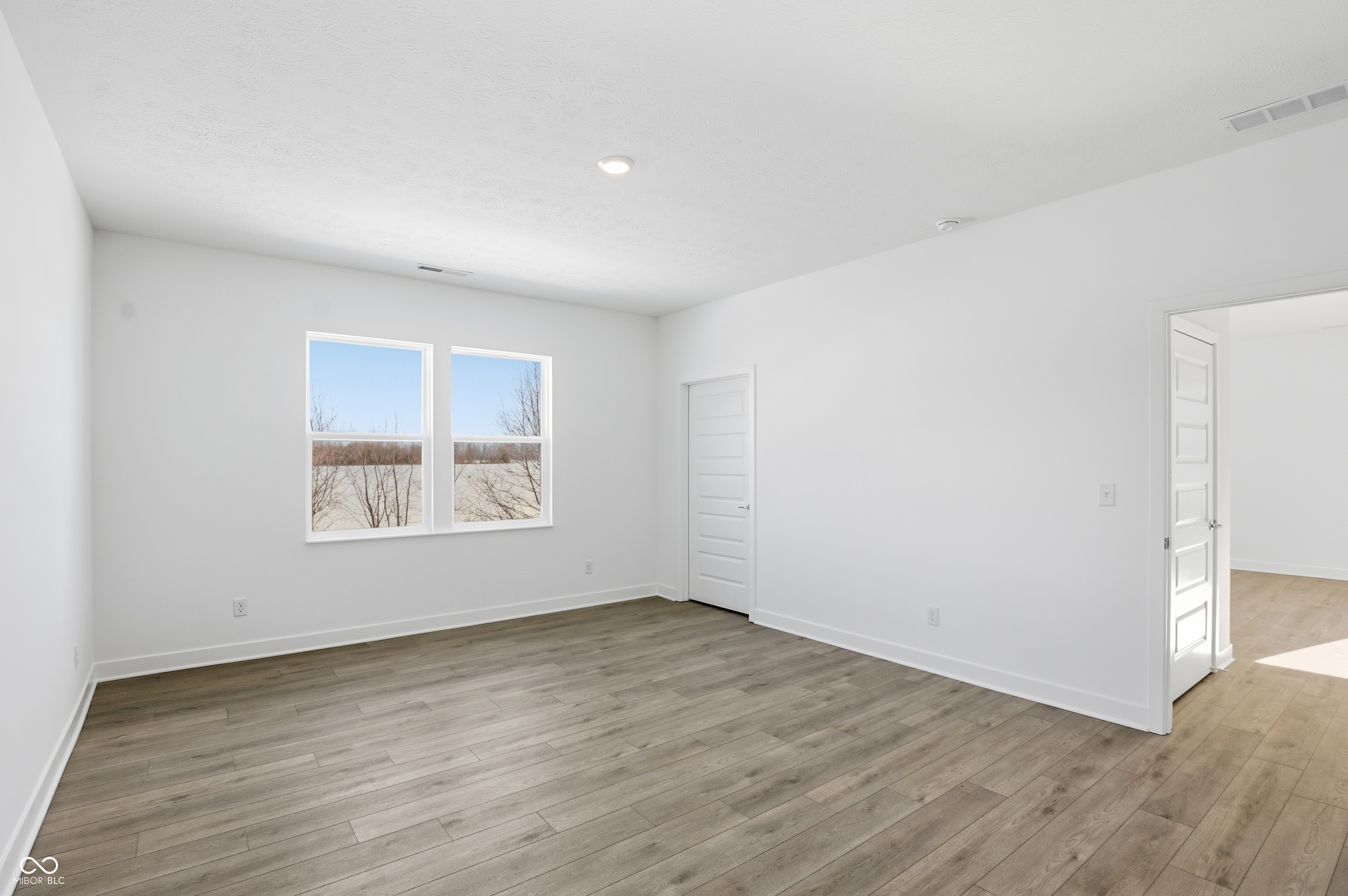 8693 Marietta Lane