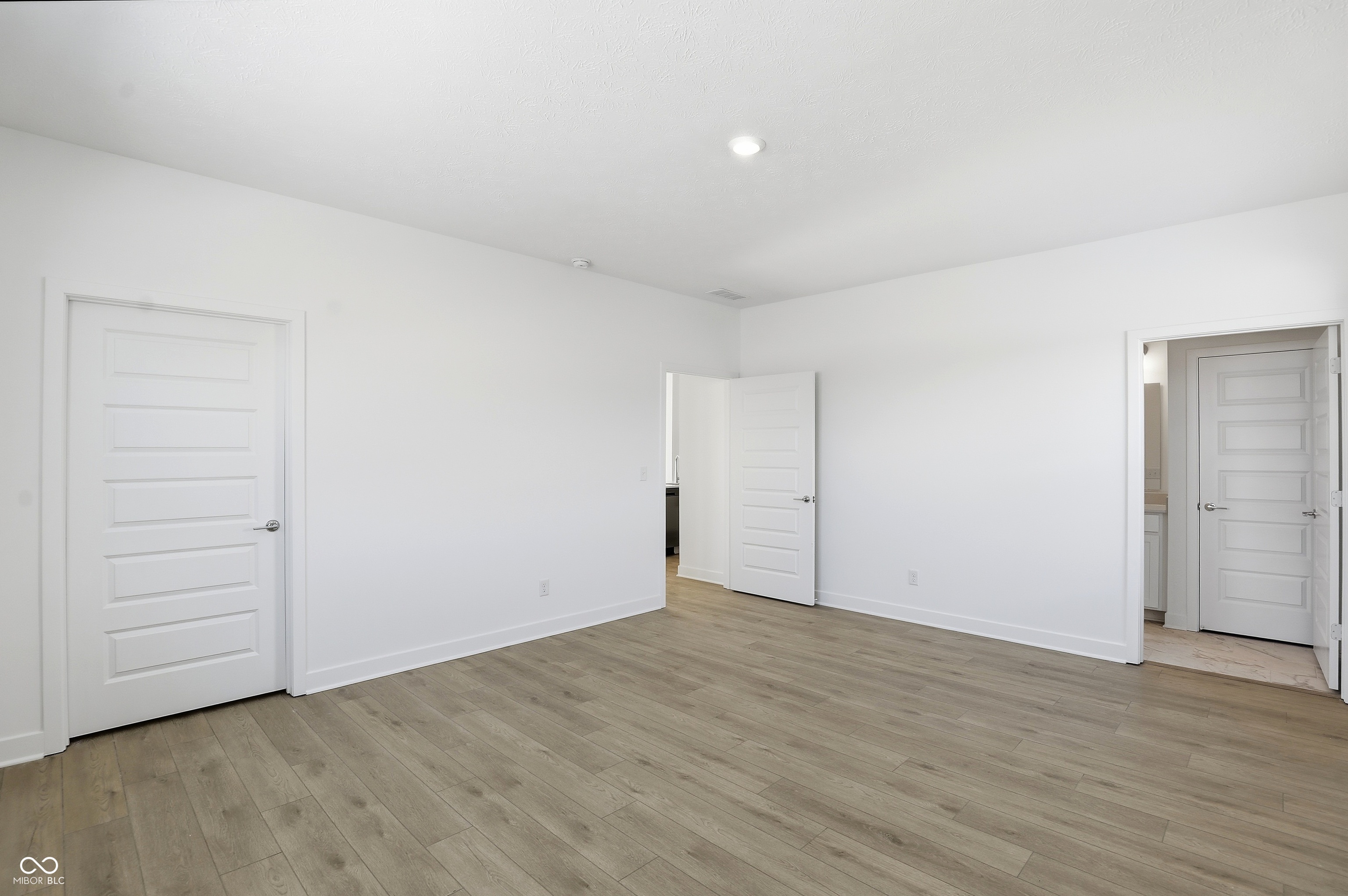 8693 Marietta Lane