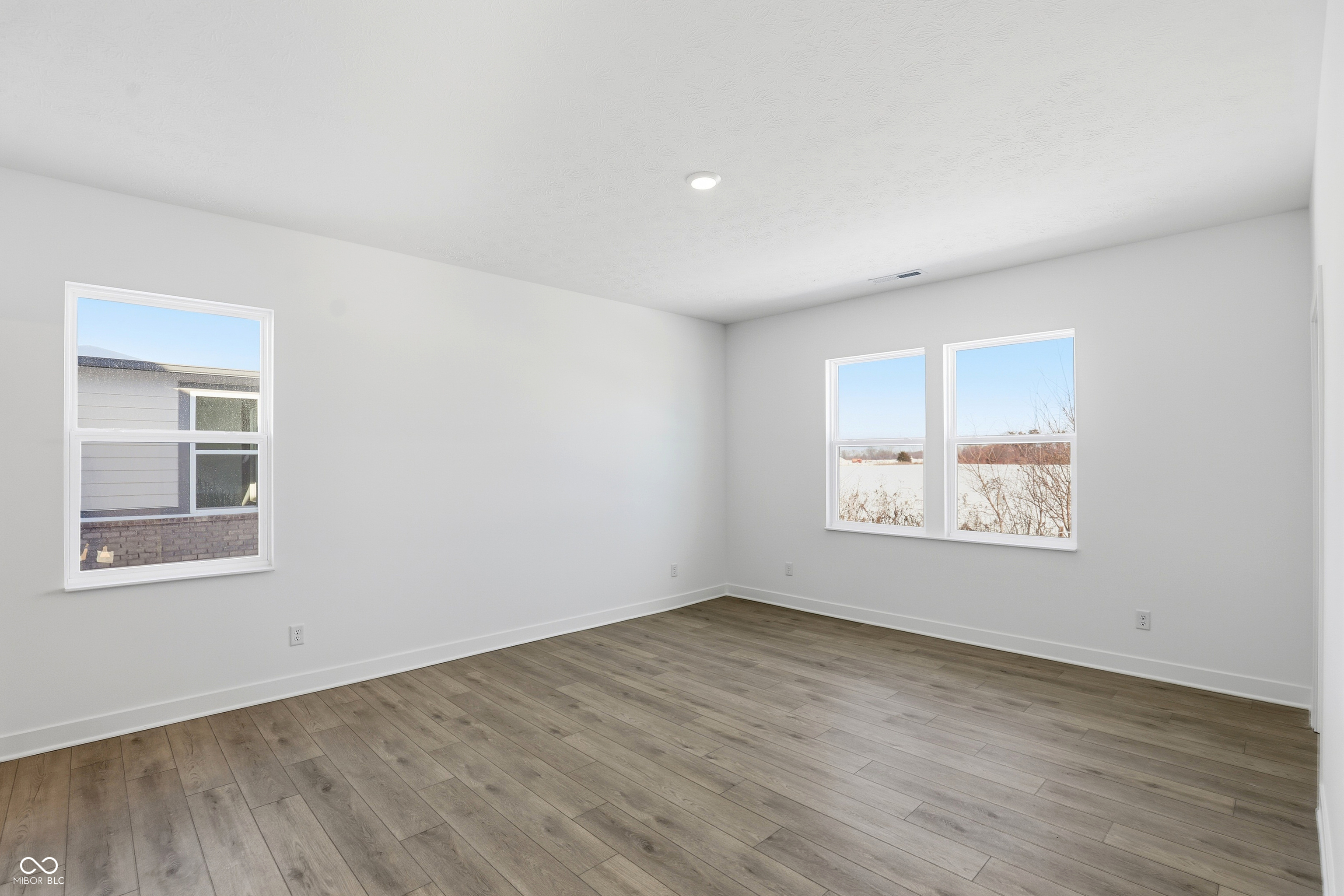 8693 Marietta Lane